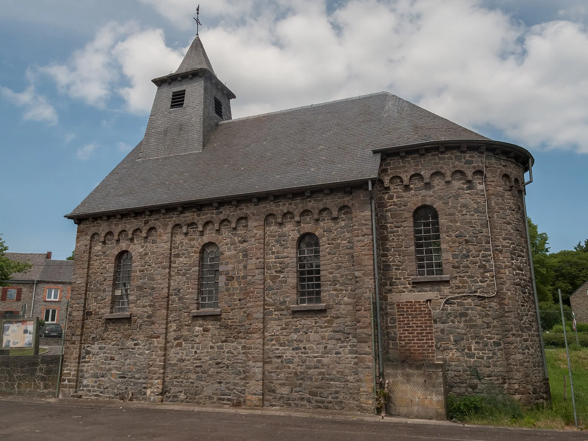 Photo showing: Neffe, chapel