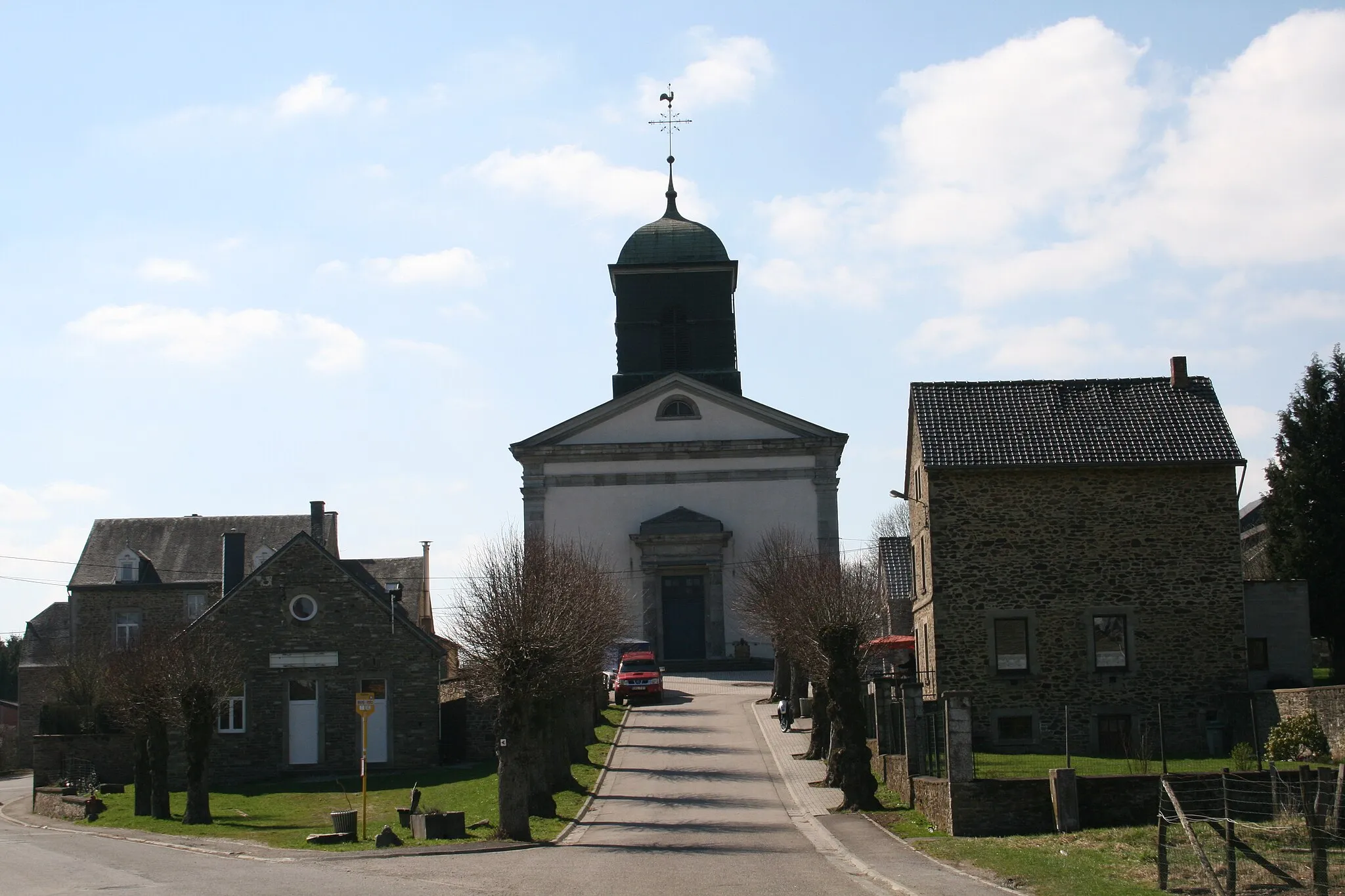 Photo showing: Arville (Saint-Hubert) (Belgium), the Saint Paul church (1828-1829).
