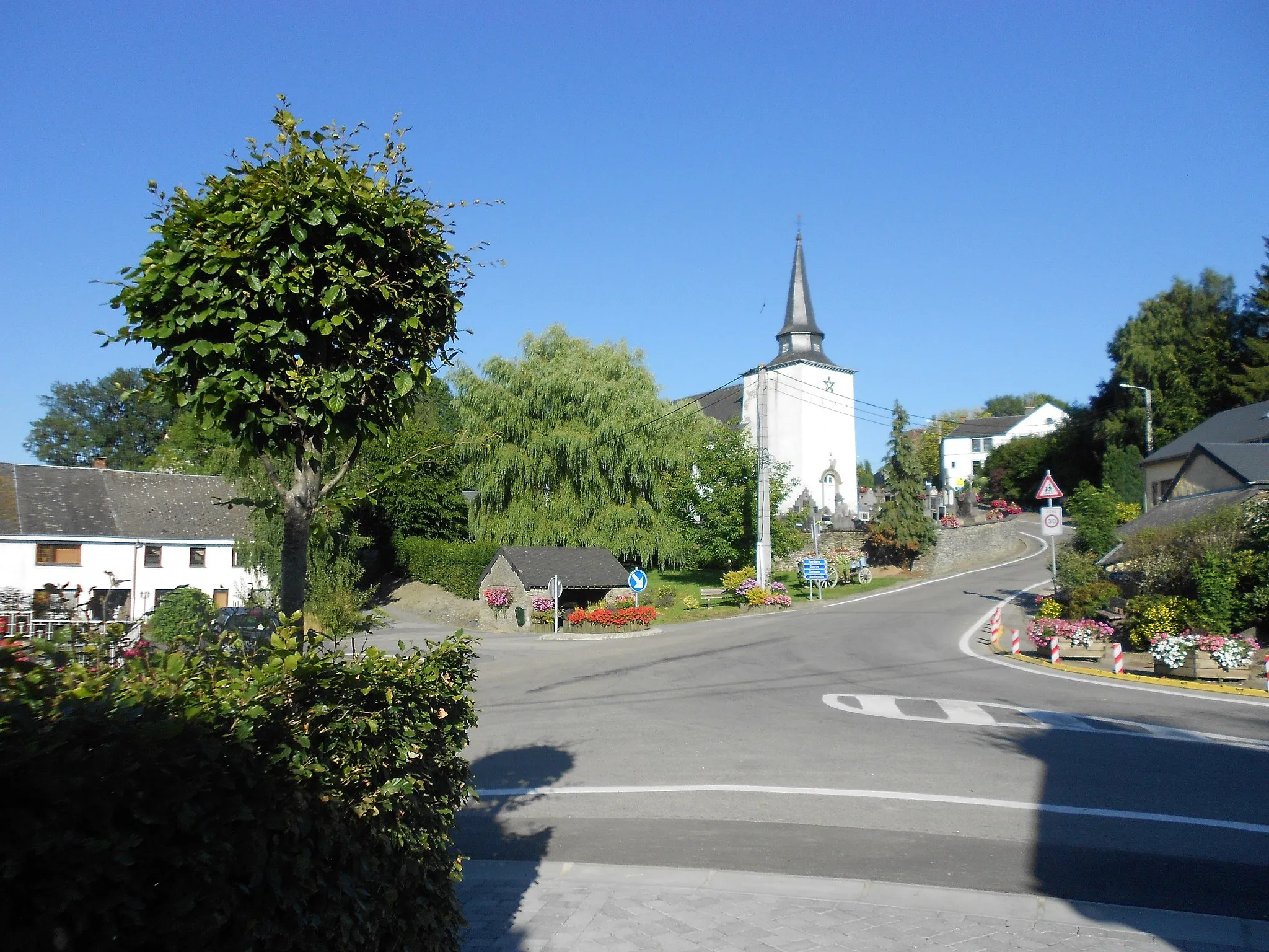 Photo showing: Center of the Belgian village Rachamps.