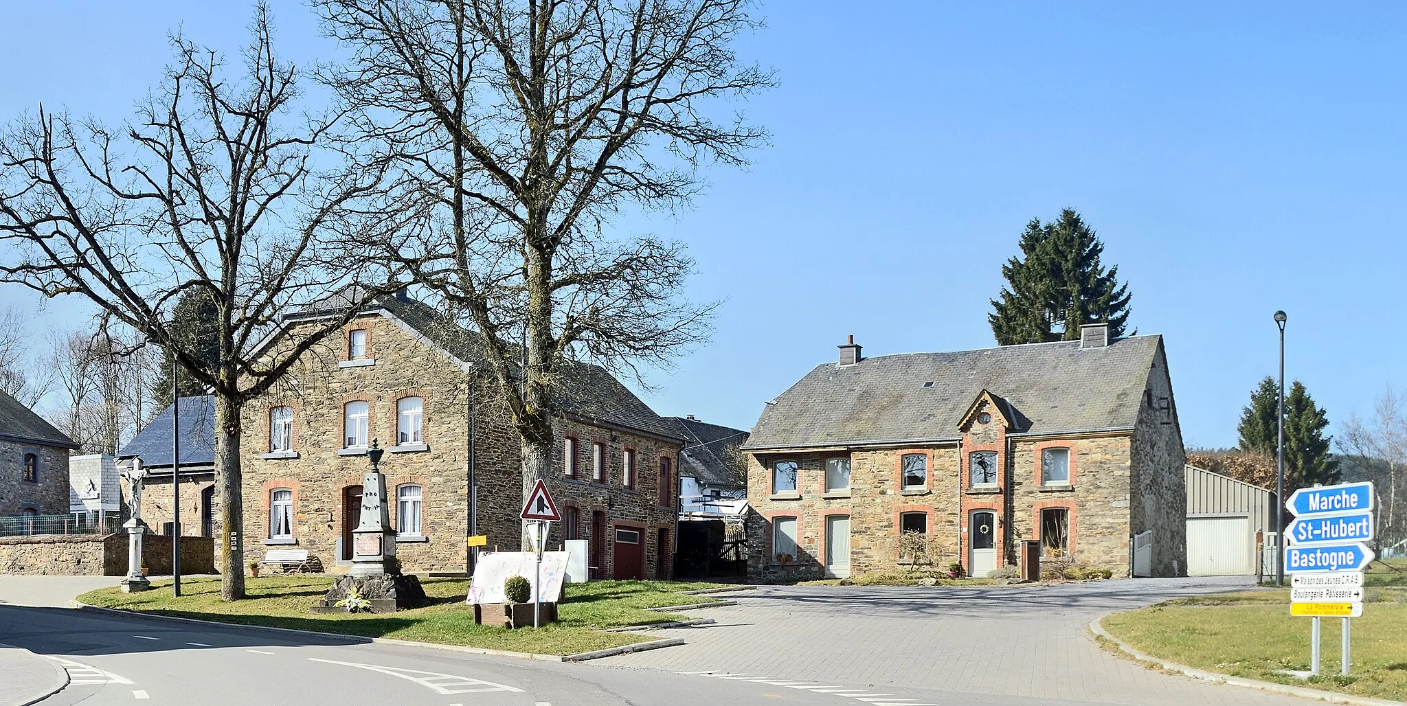 Photo showing: Village centre in Lavacherie, Belgium