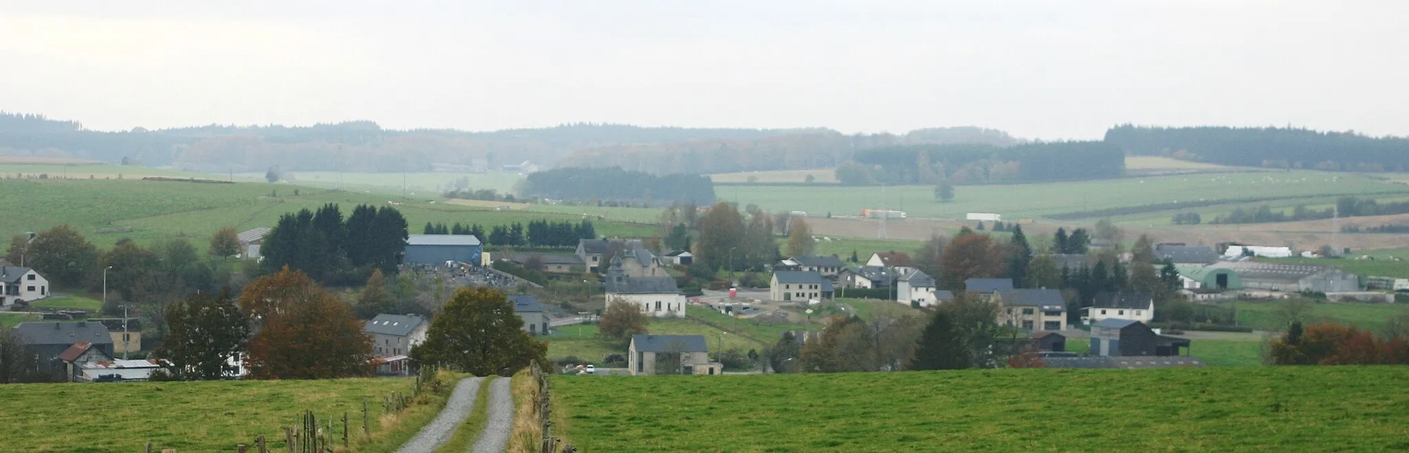 Photo showing: Remichampagne am Hierscht 2007 vu Süde gesinn.