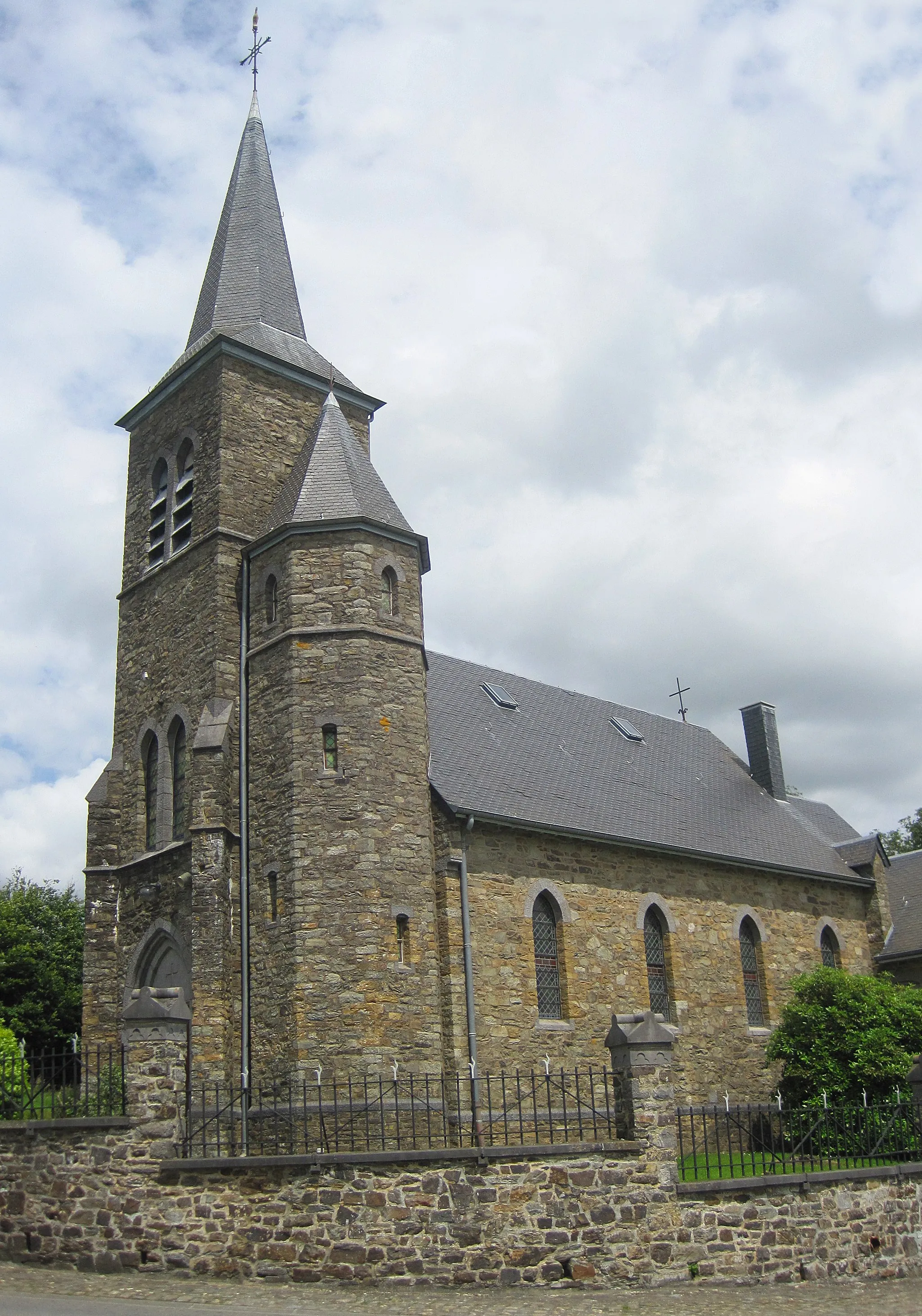 Photo showing: Bougnimont (Belgique), la chapelle Saint-Monon (1911).