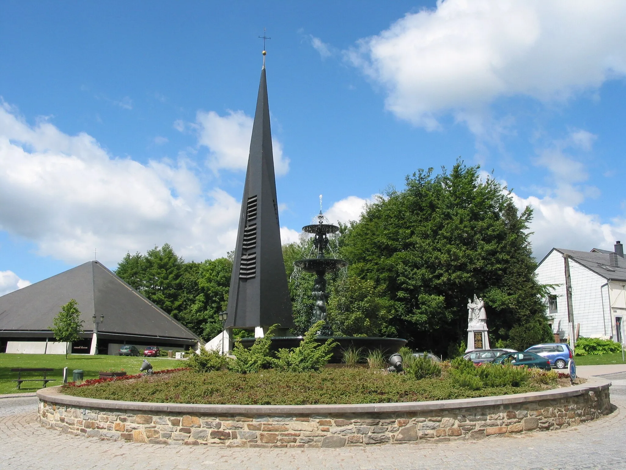 Photo showing: Libramont (Belgium), the Sacred Heart church (1975).