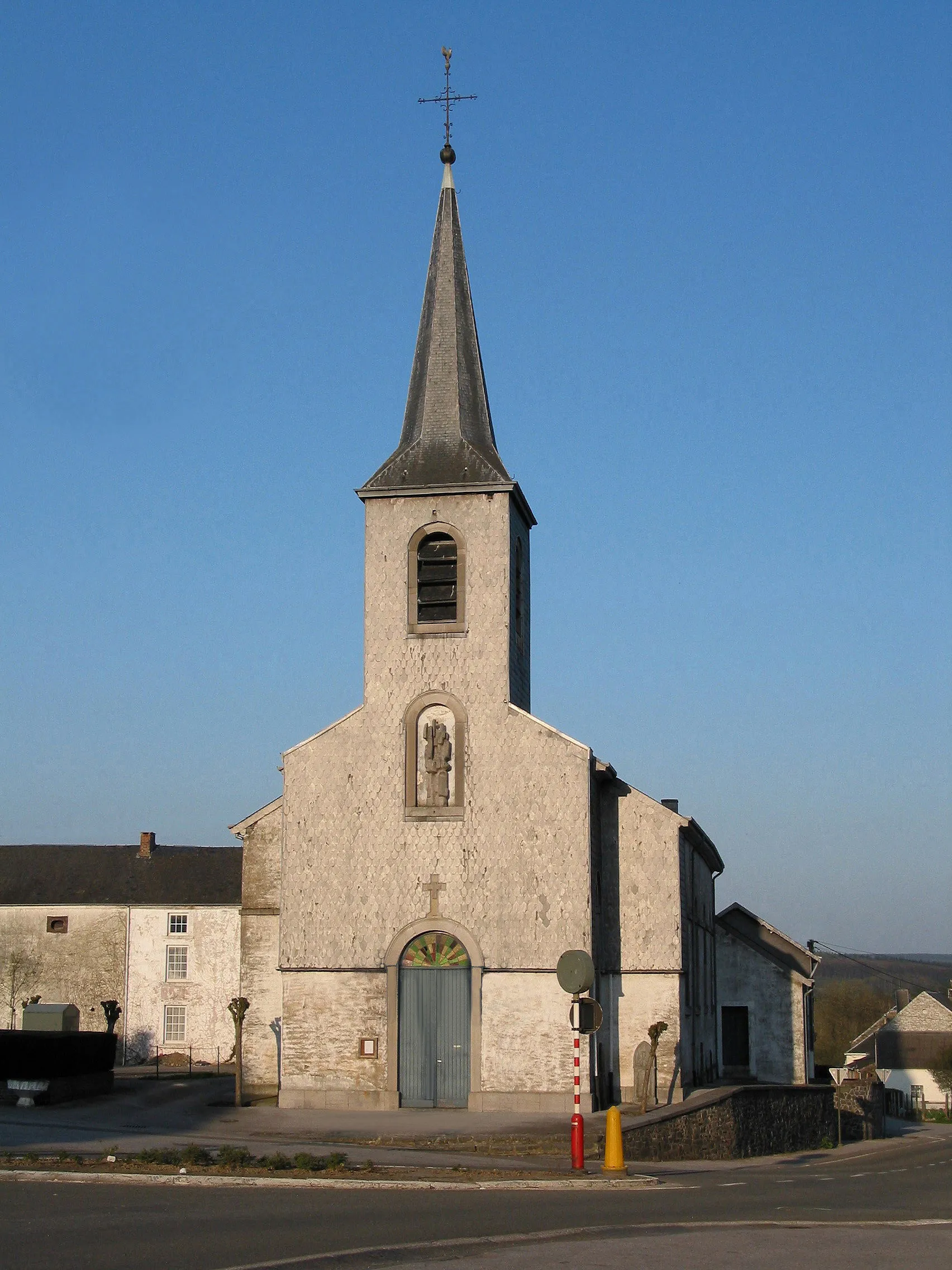 Photo showing: Maissin (Belgium), the church of Saint Hadelin (1855-1856).