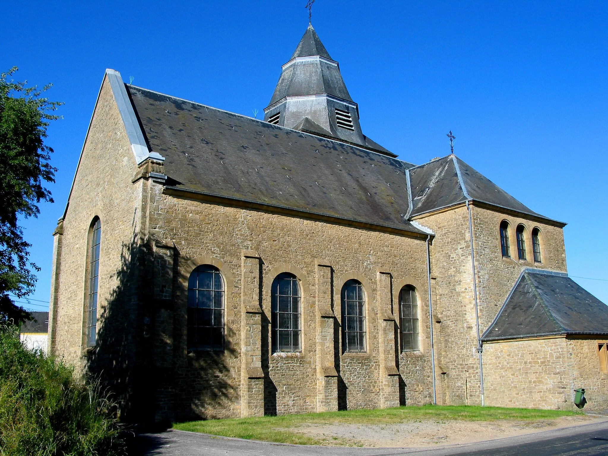 Photo showing: Sainte-Cécile (Belgium),  the St. Cecilia church (1922).