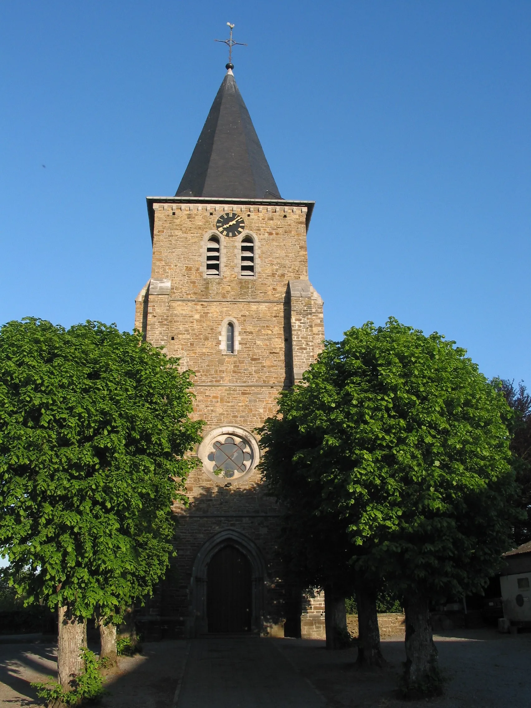 Photo showing: Manhay (Belgium), Grandménil church.