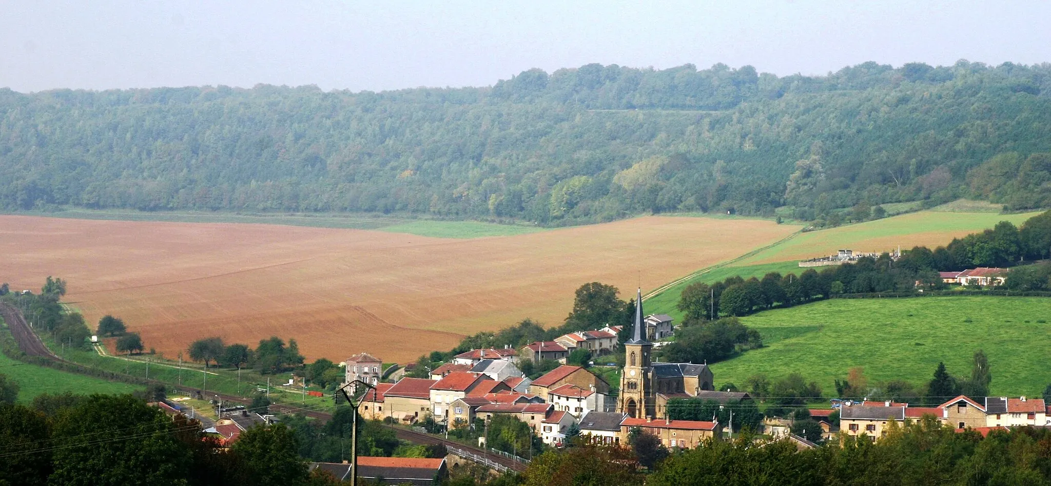 Photo showing: Thonne-les-Près vun der Kopp vu Montmédy aus gesinn. Kategorie:Departement Meuse.