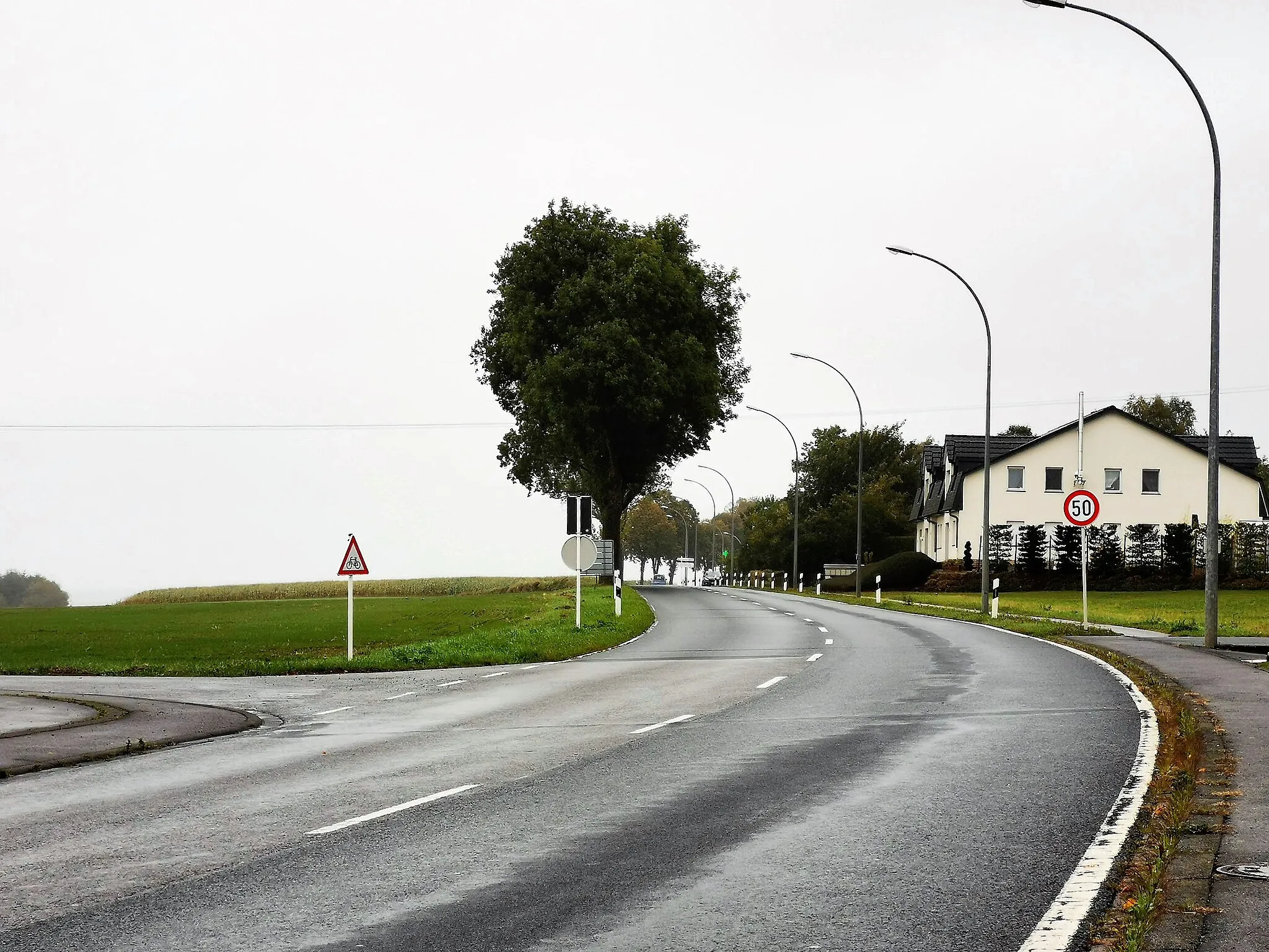 Photo showing: Wincrange, Haaptstrooss (rue principale) en direction nord-est.