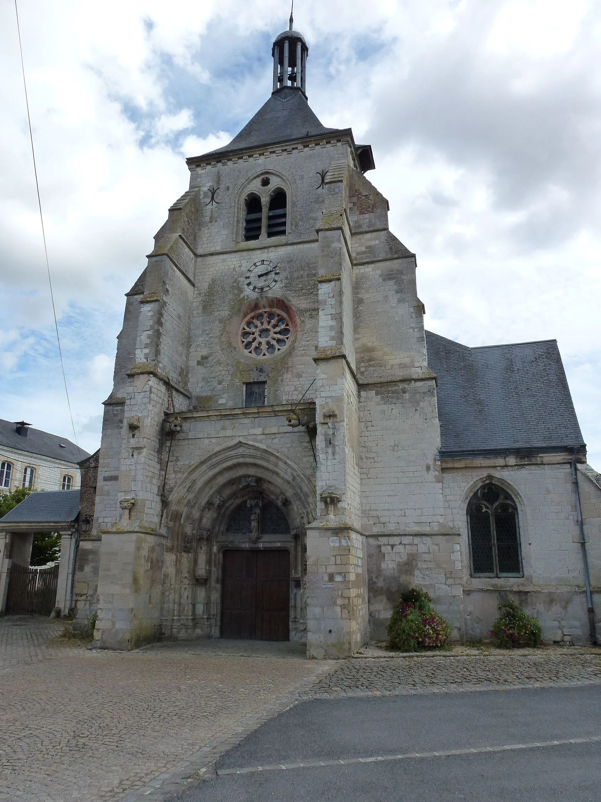 Photo showing: Château-Porcien (Ardennes) église Saint-Thibault, façade