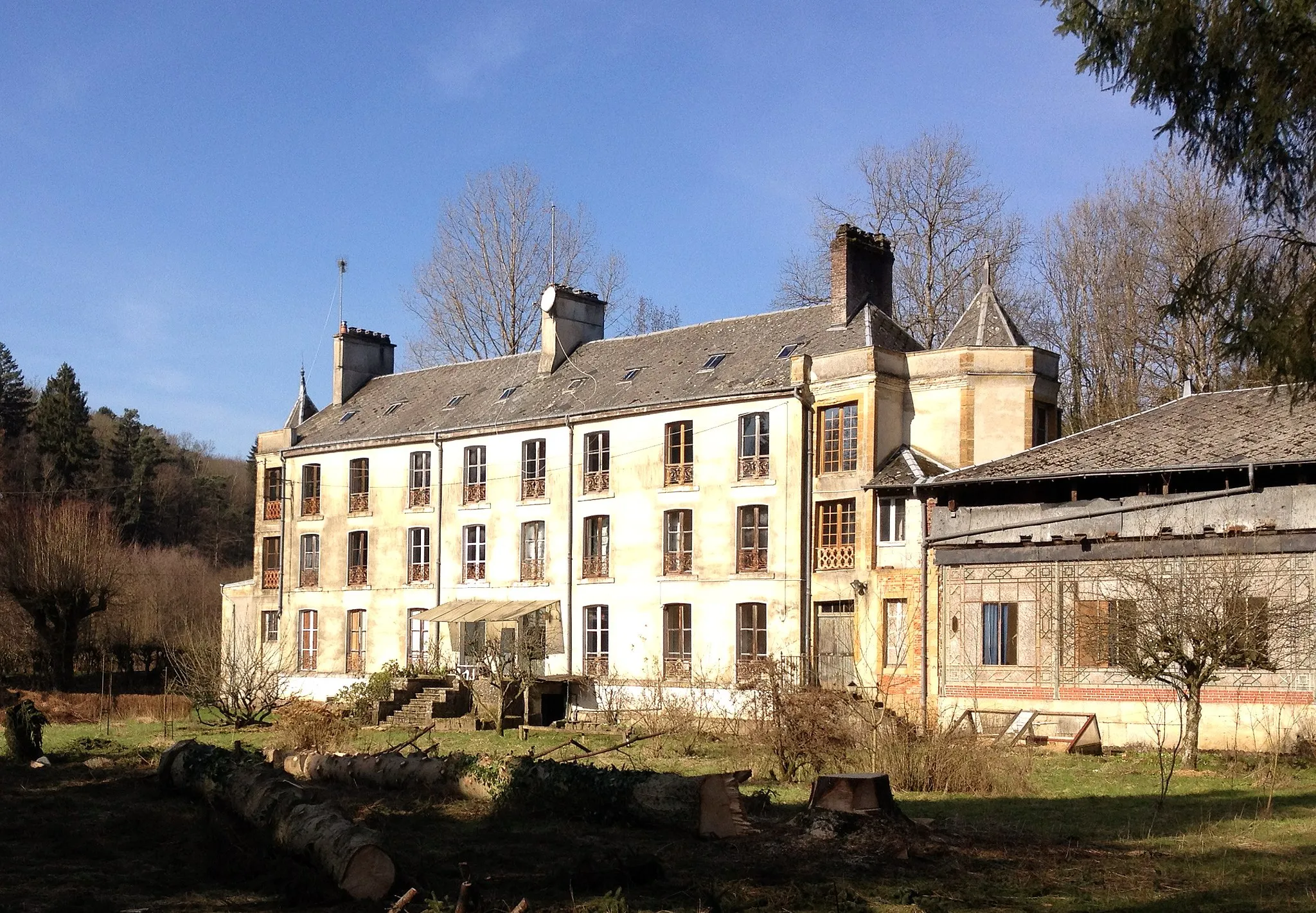Photo showing: Le château d'Olly en mars 2016