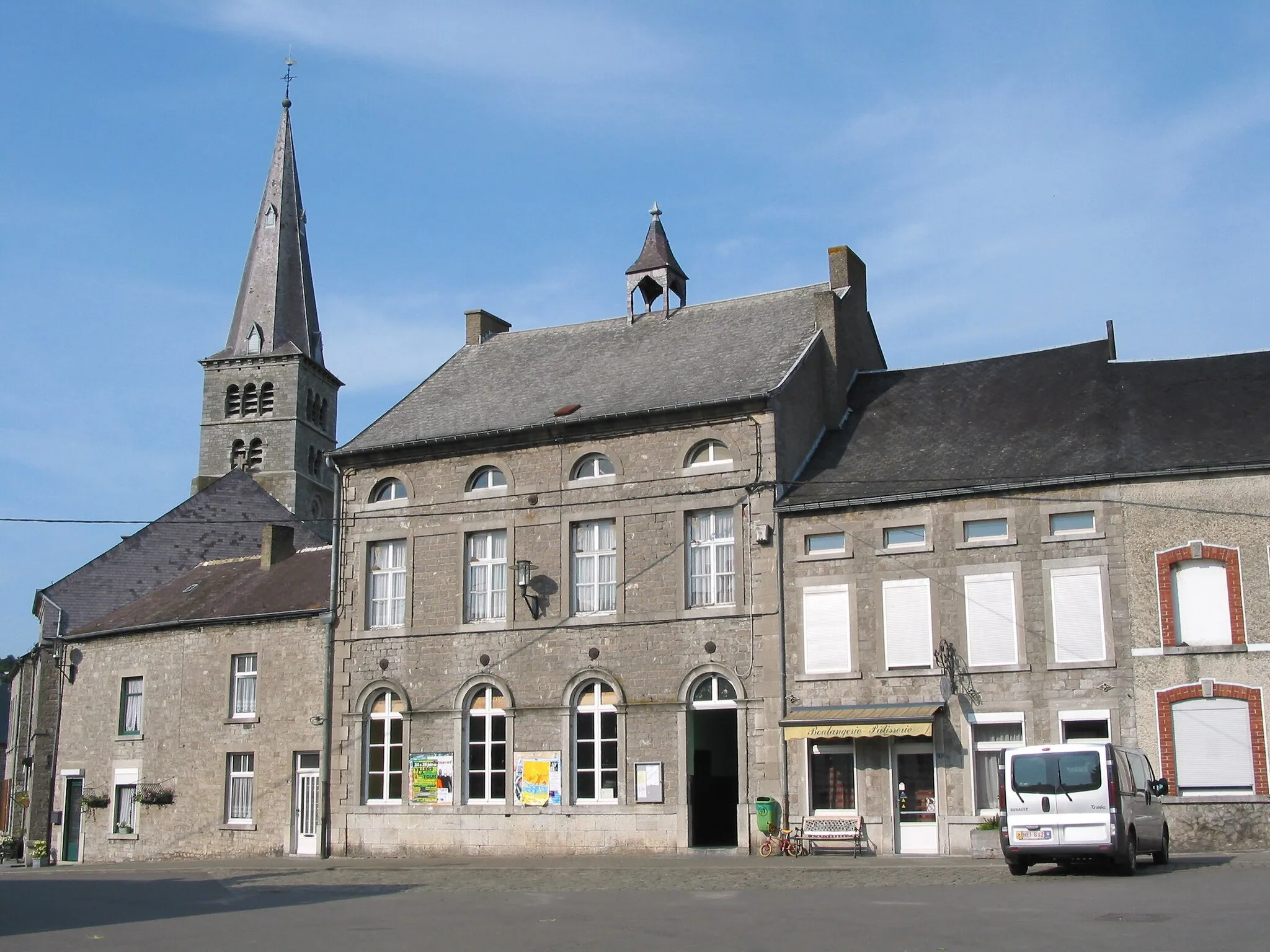 Photo showing: Petigny (Belgium), the previous communal house