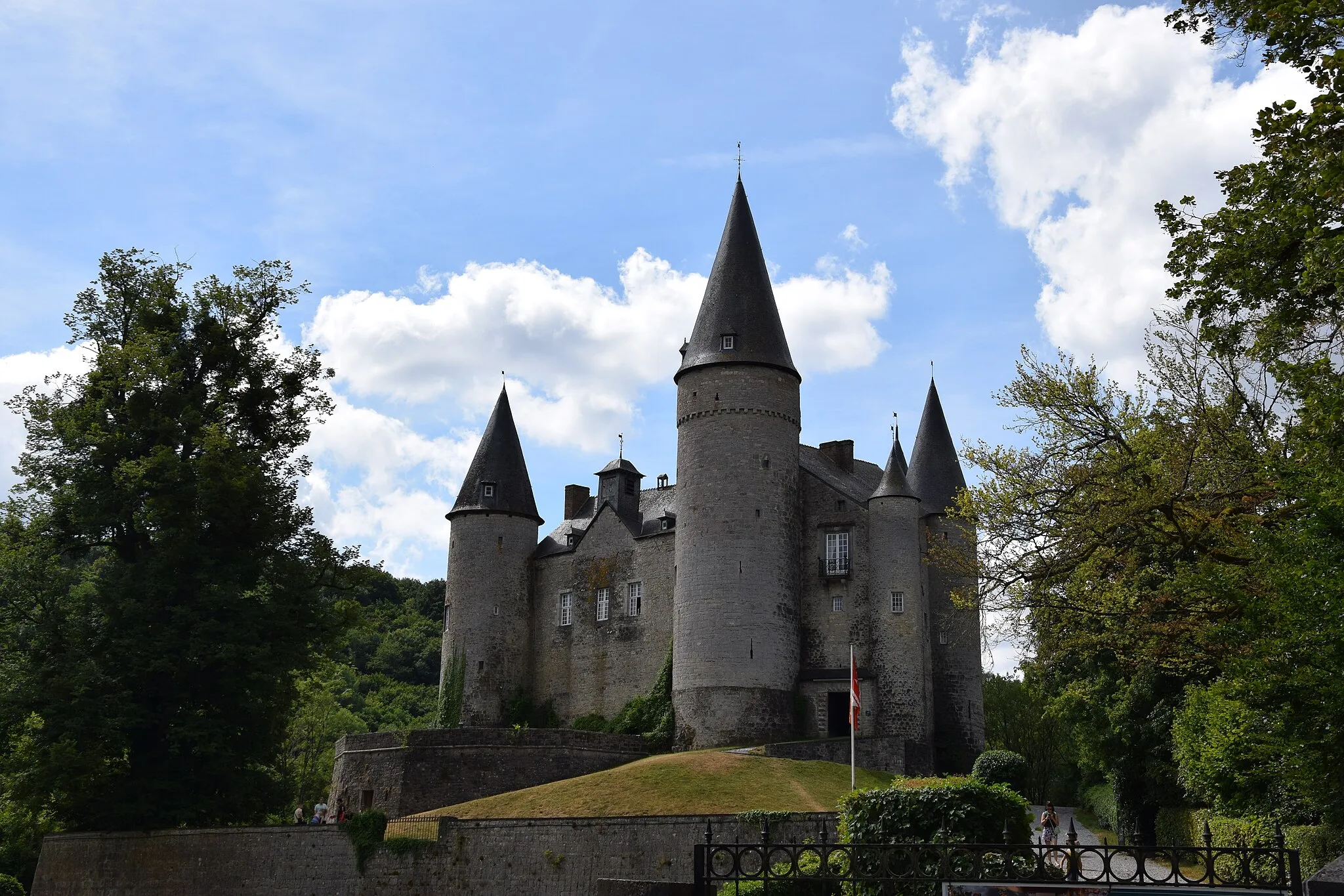 Photo showing: Château de Vêves