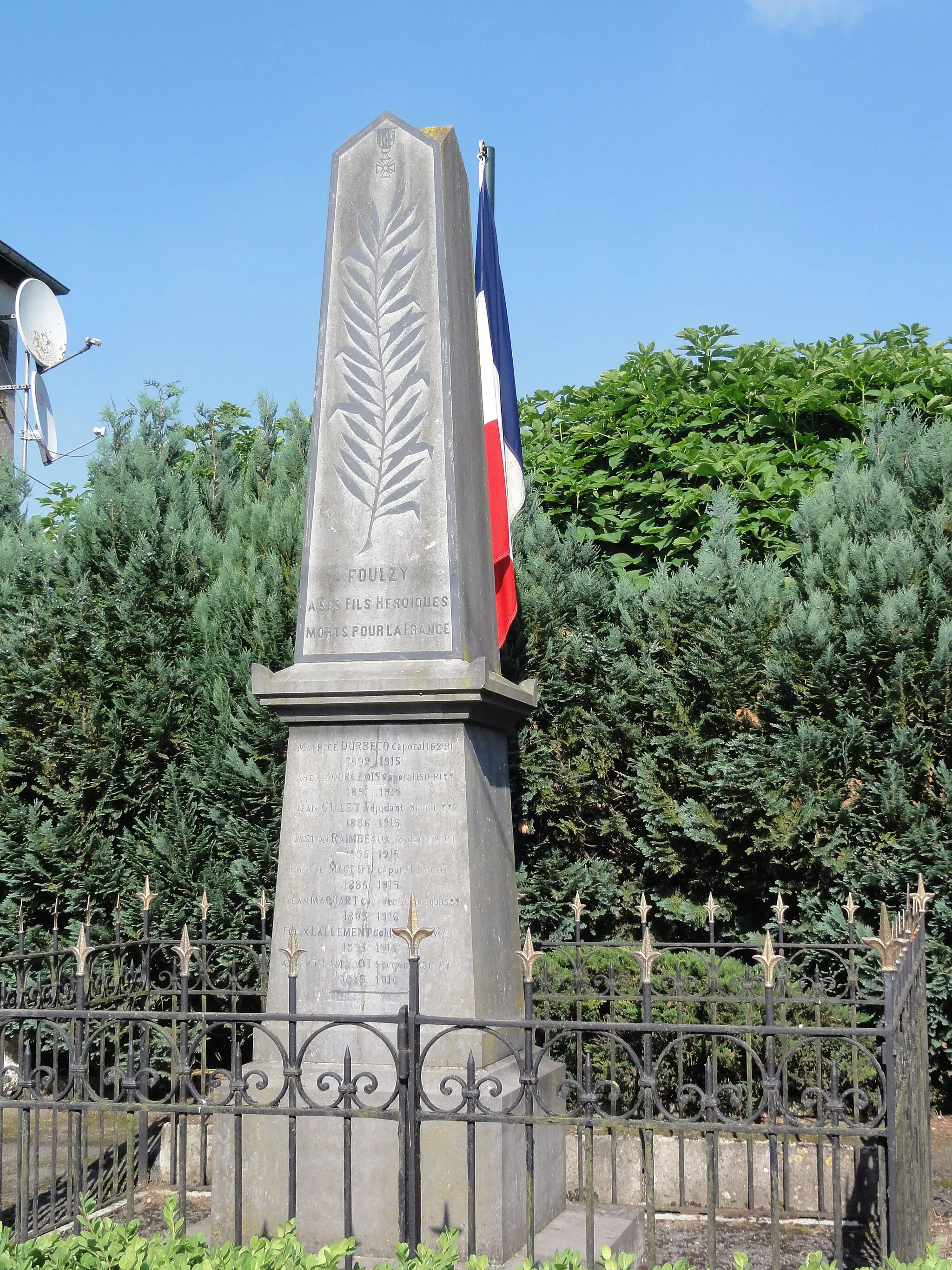 Photo showing: Foulzy (Girondelle, Ardennes) Monument aux morts de la commune
