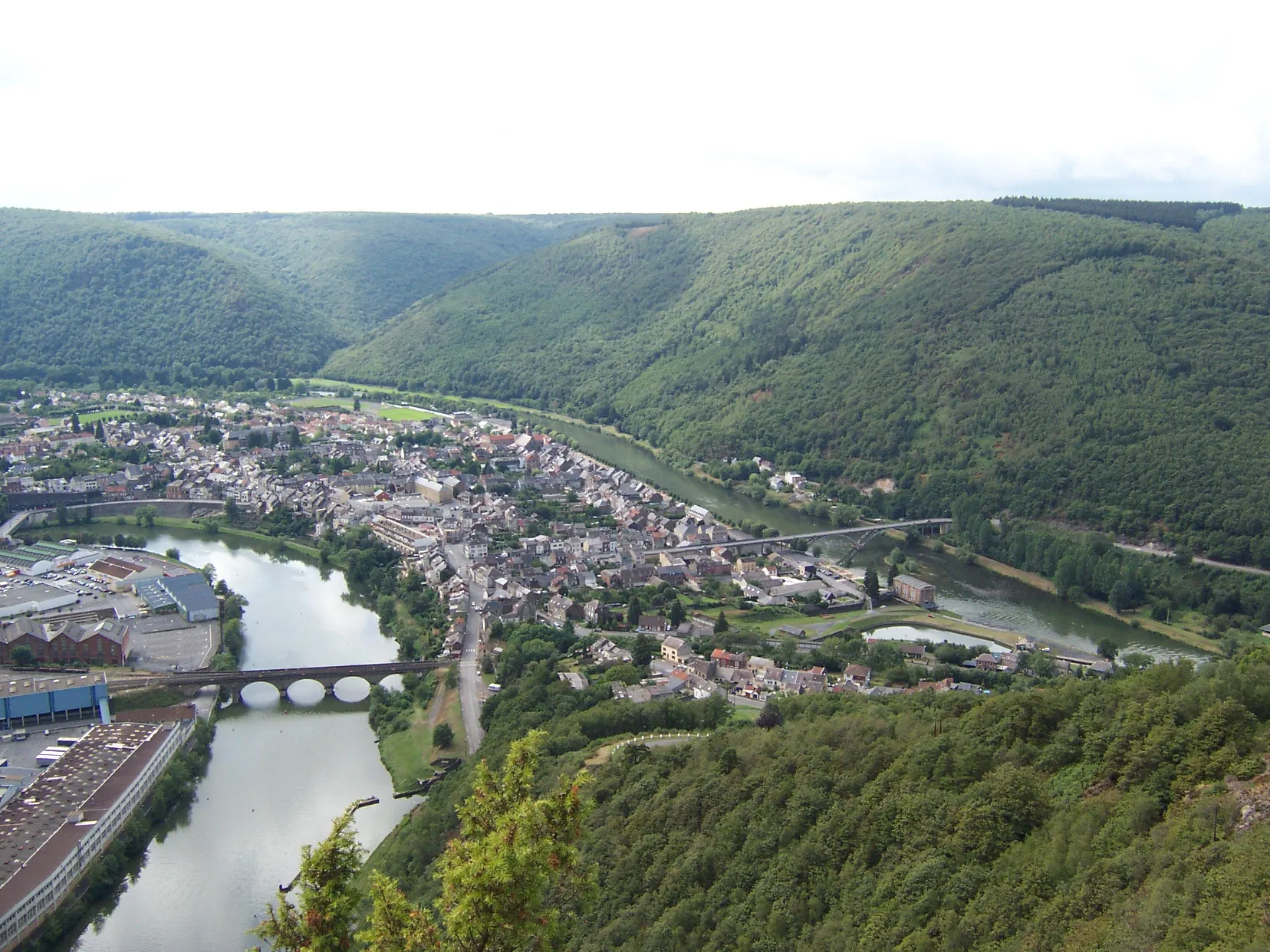 Photo showing: Vue de Revin, (fr:Revin).