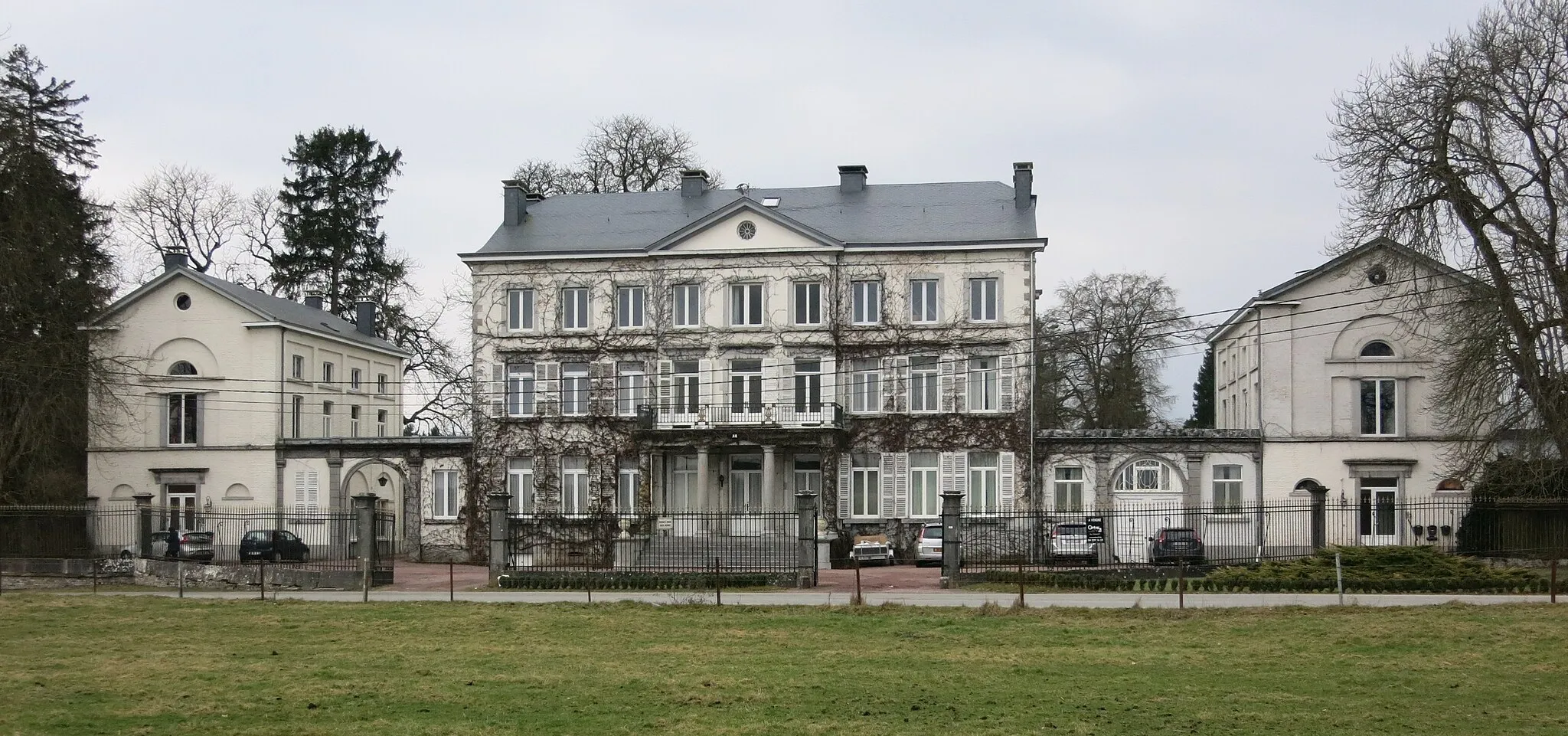 Photo showing: Baillonville château