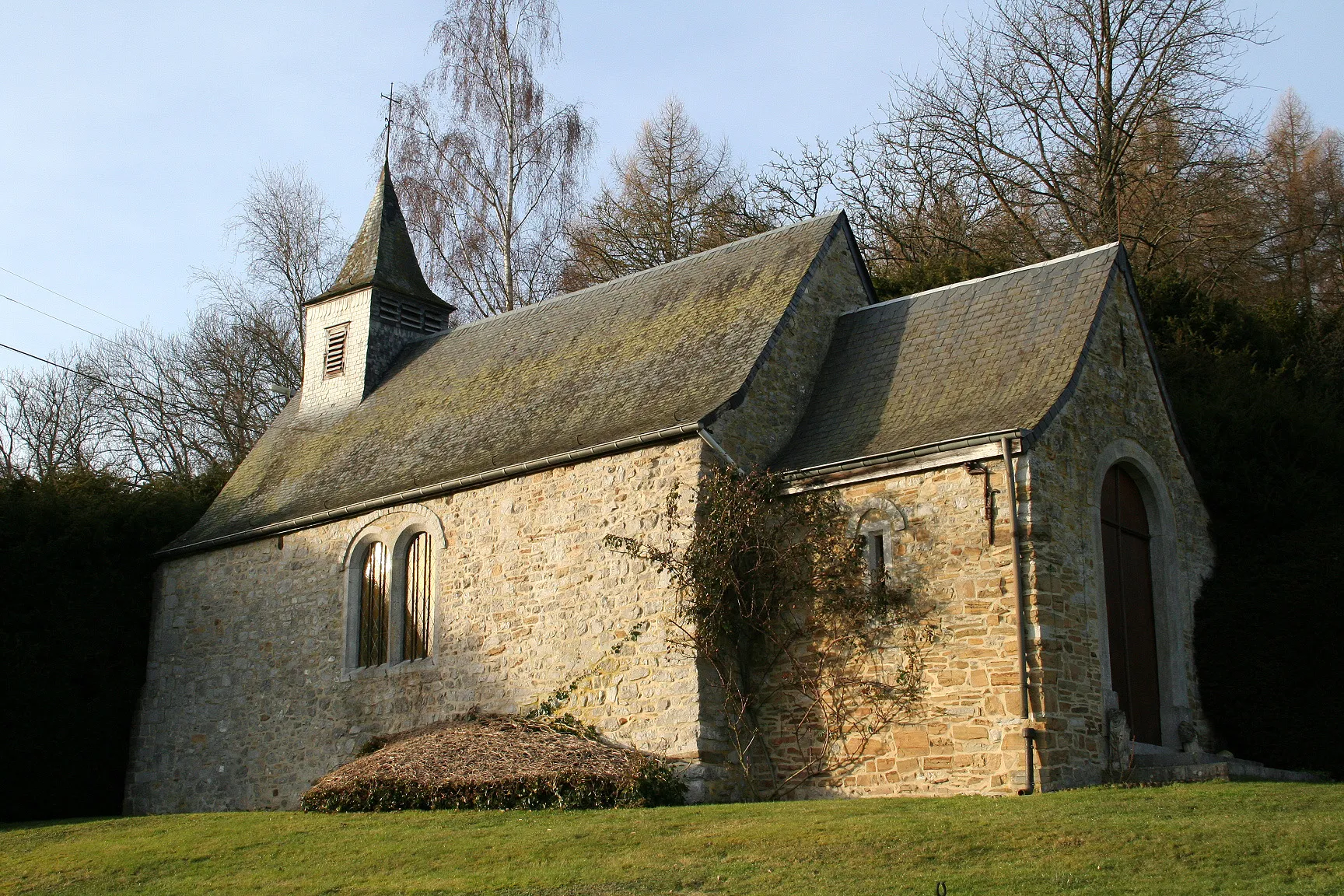 Photo showing: Jannée (Belgium),  the old castle chapel (XVIth century).