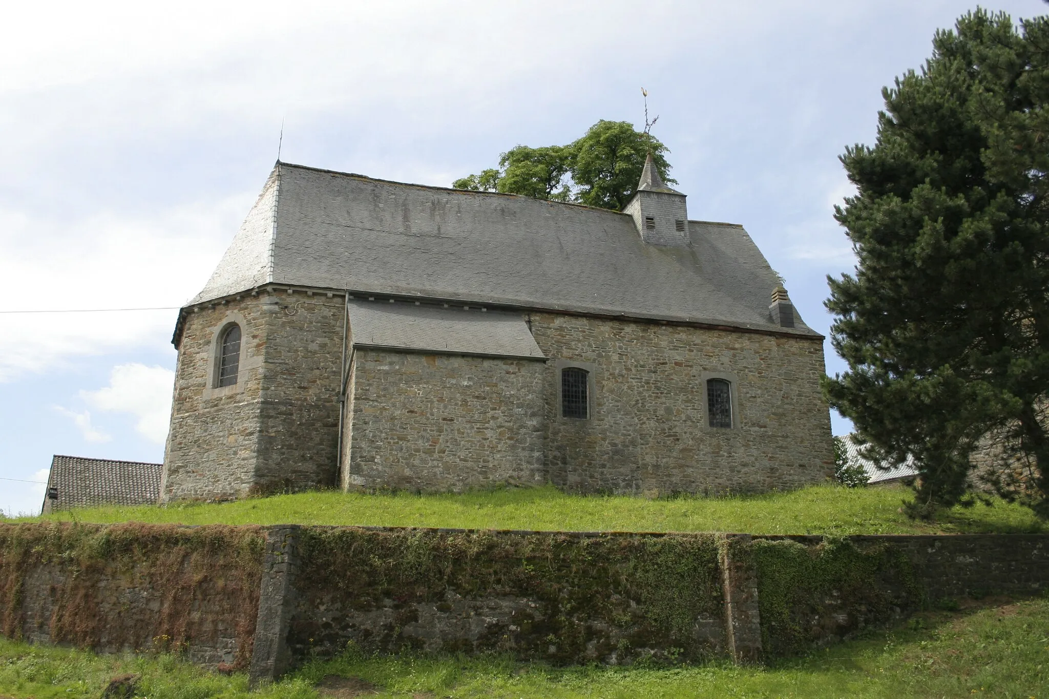 Photo showing: Hamois (Belgique), the St Agatha chapel of Hubinne (XIII - XVIIth centuries).