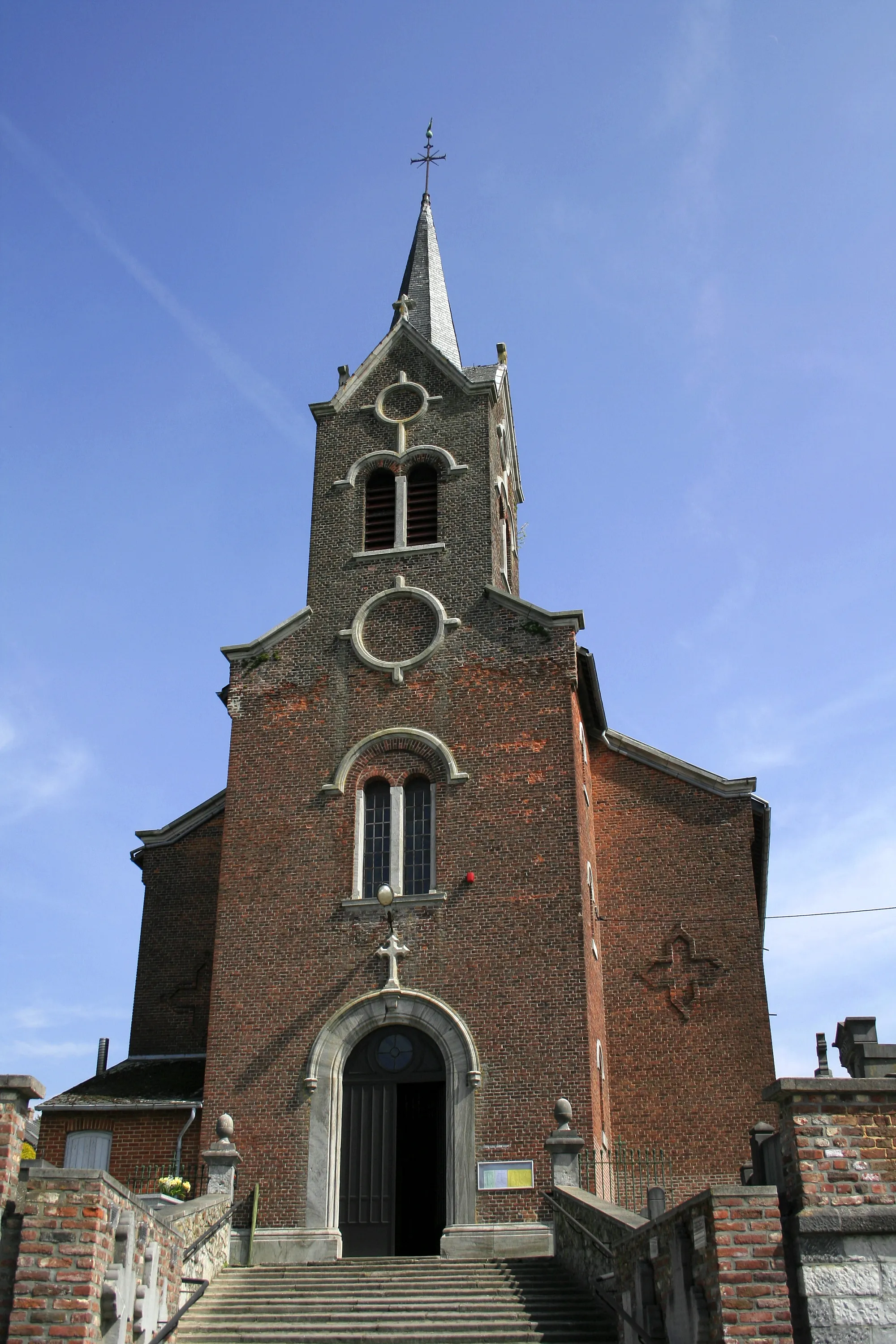 Photo showing: Fallais (Belgium),  the church.