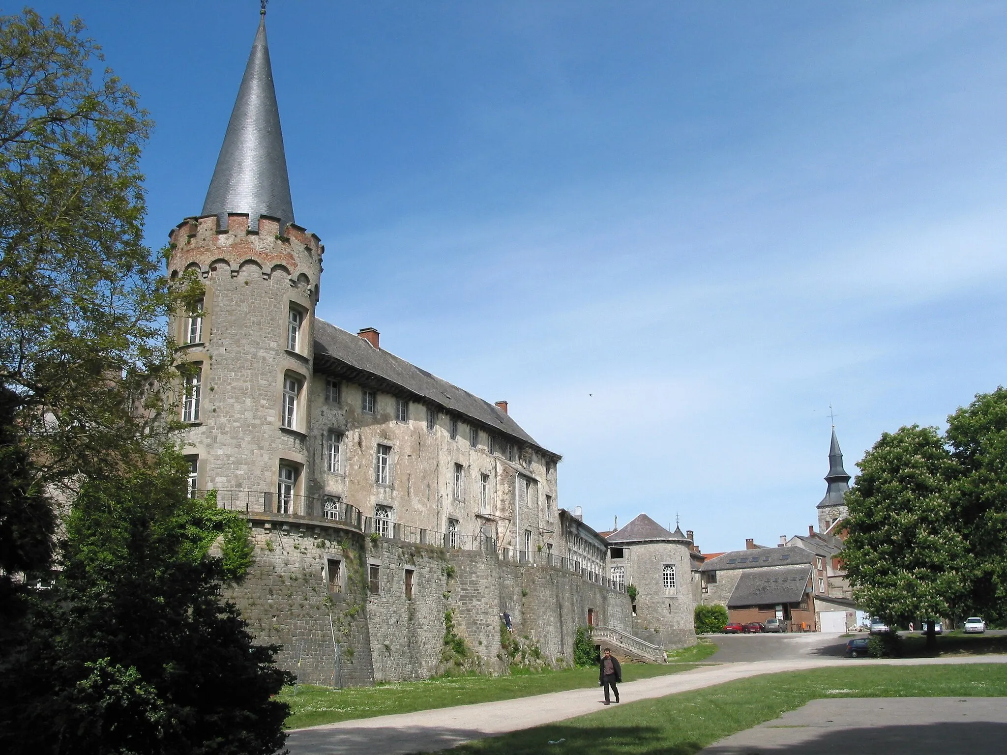 Photo showing: Florennes (Belgium), the castle (XII/XVIII centuries).