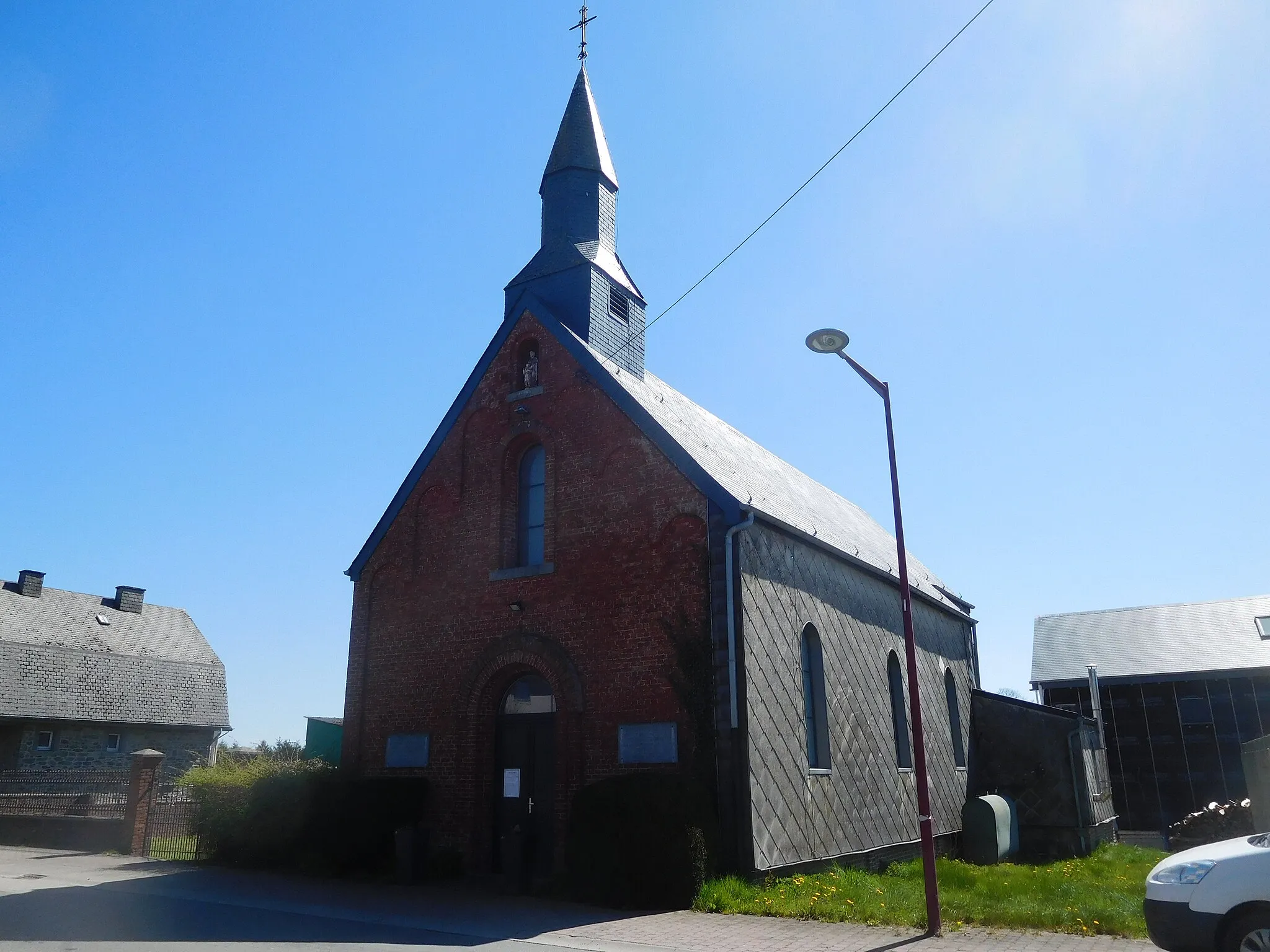 Photo showing: La chapelle Saint-Joseph se trouve à 'Graide-station', un hameau (de Graide) qui s'est développé autour de la gare de Graide (Belgique)