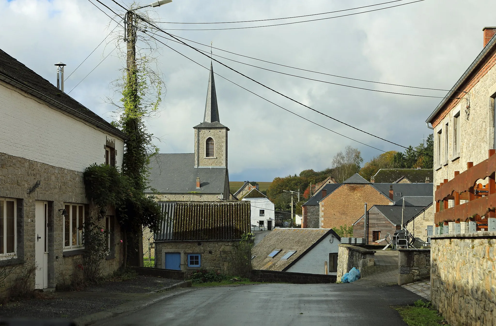 Photo showing: The hamlet of Gendron (municipality of Houyet, province of Namur, Belgium)