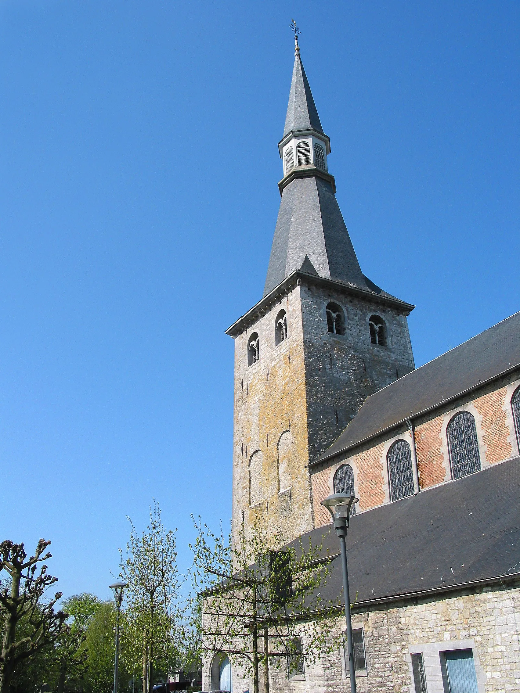 Photo showing: Ciney, the St-Nicolas colegiate church.