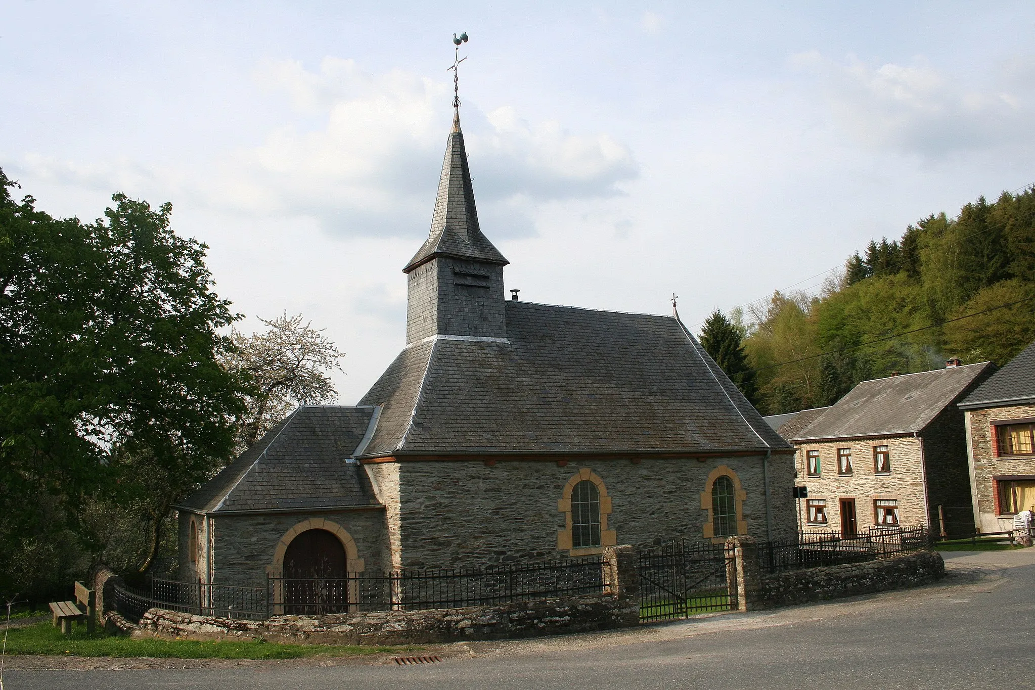 Photo showing: Cornimont (Belgium), the St. Monon chapel (1783).