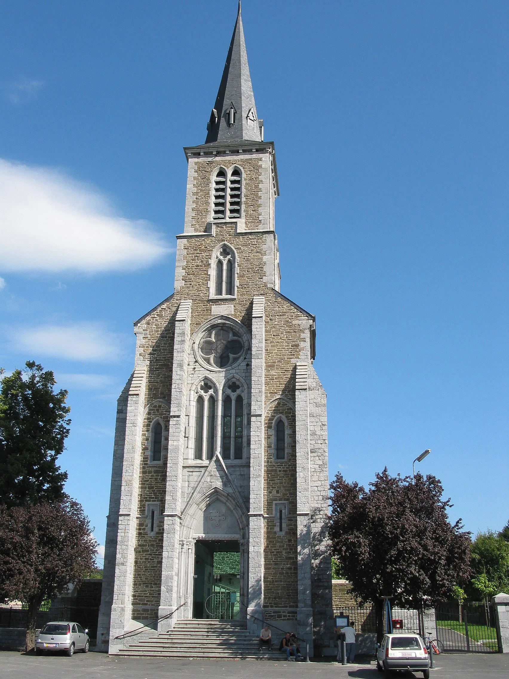 Photo showing: Olloy-sur-Viroin (Belgium), the O.-L. of the Assumption church (1864/1865 - 2001/2002)