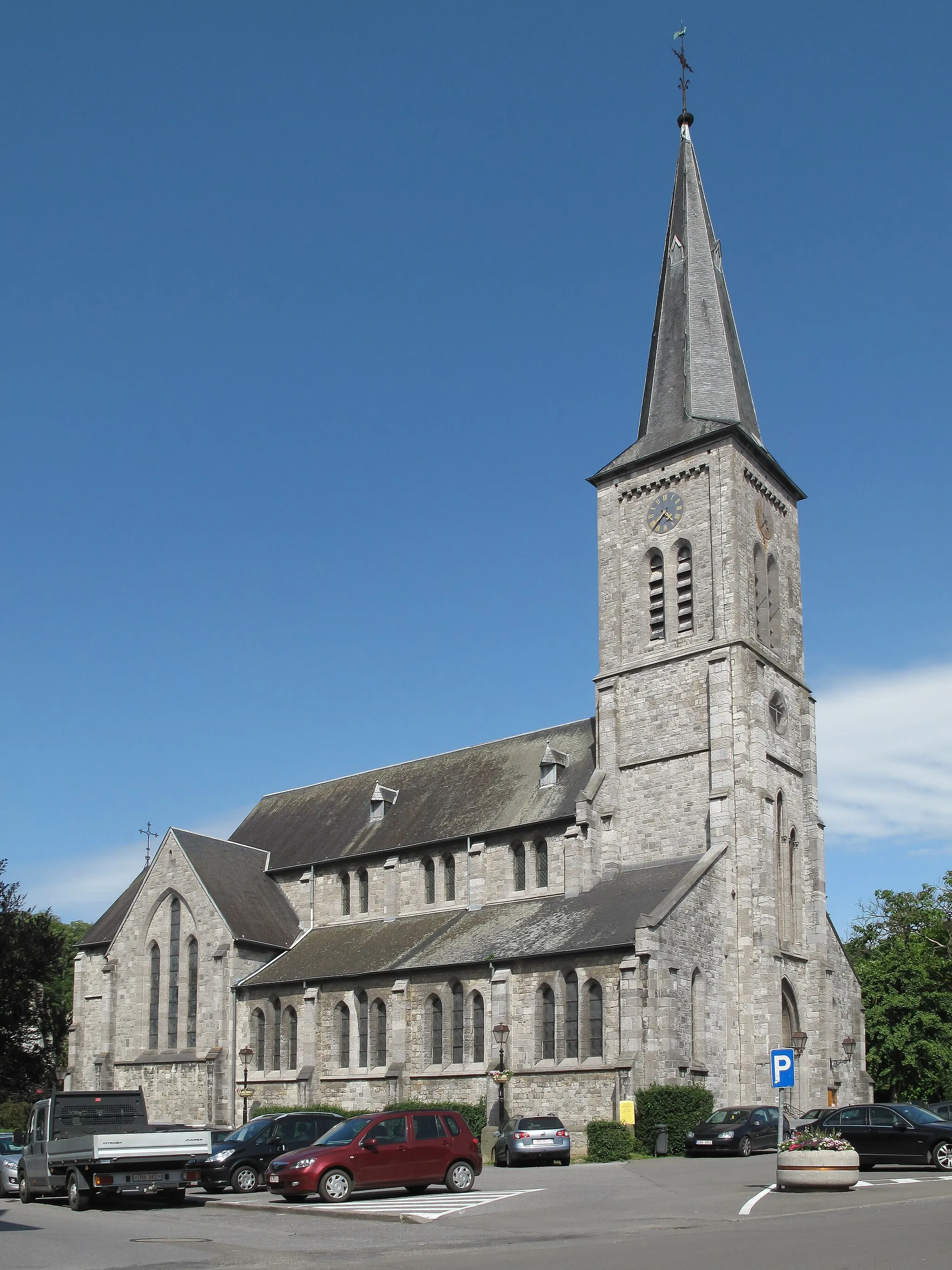 Photo showing: Profondeville, church: église Saint-Remy