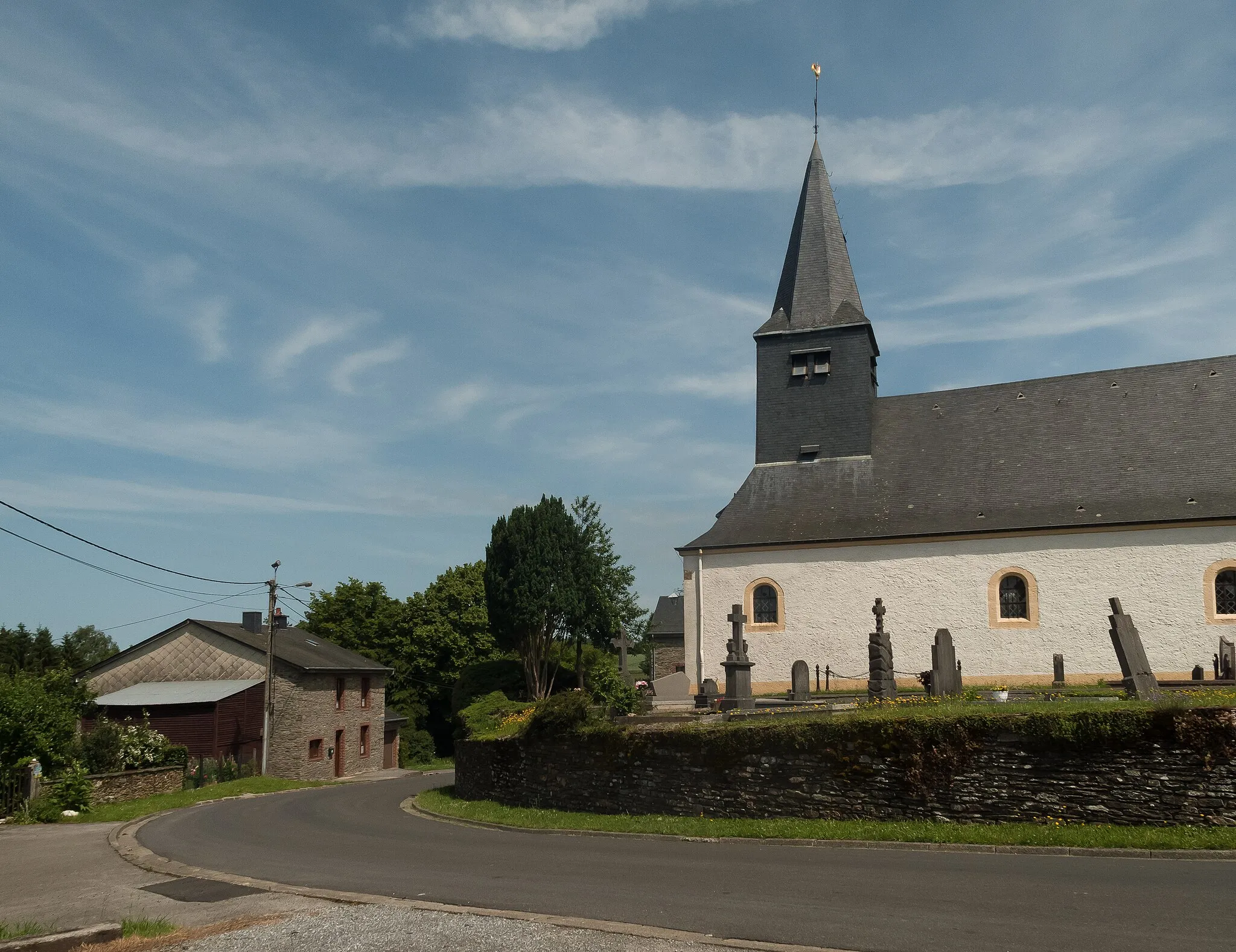 Photo showing: Sensenruth, church (l'église Saint-Lambert) dans la rue