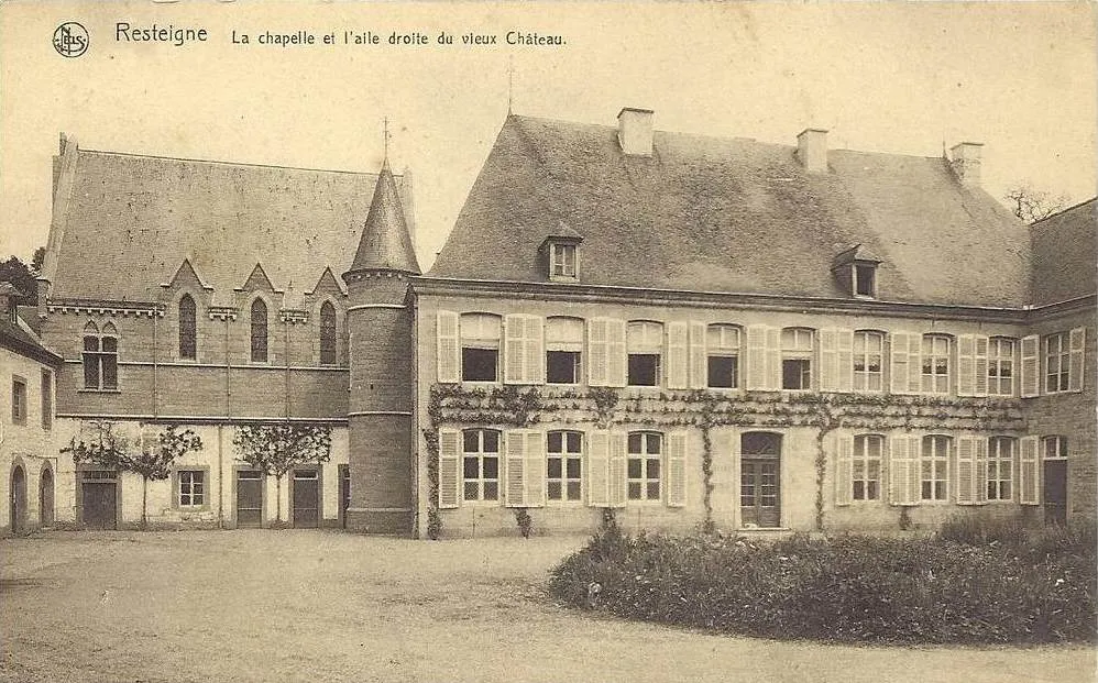 Photo showing: Le château de Resteigne;  Chapelle et aile droite