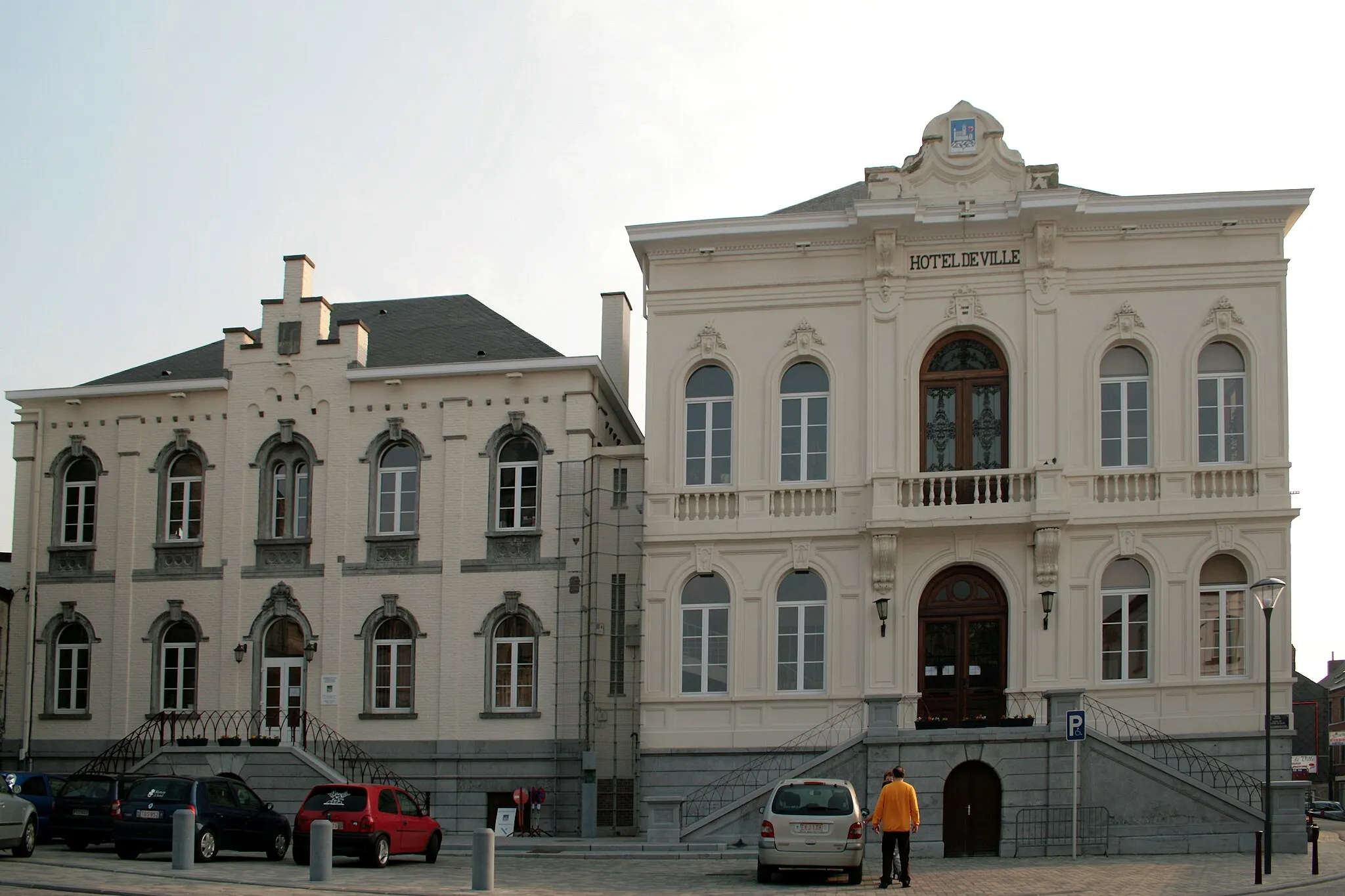 Photo showing: Walcourt (Belgium), the town hall.