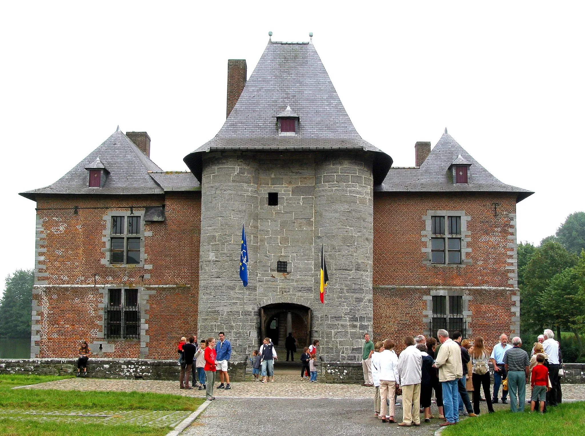 Photo showing: Noville-les-Bois (Belgium), the Fernelmont castle (XIII/XVIIth centuries).
