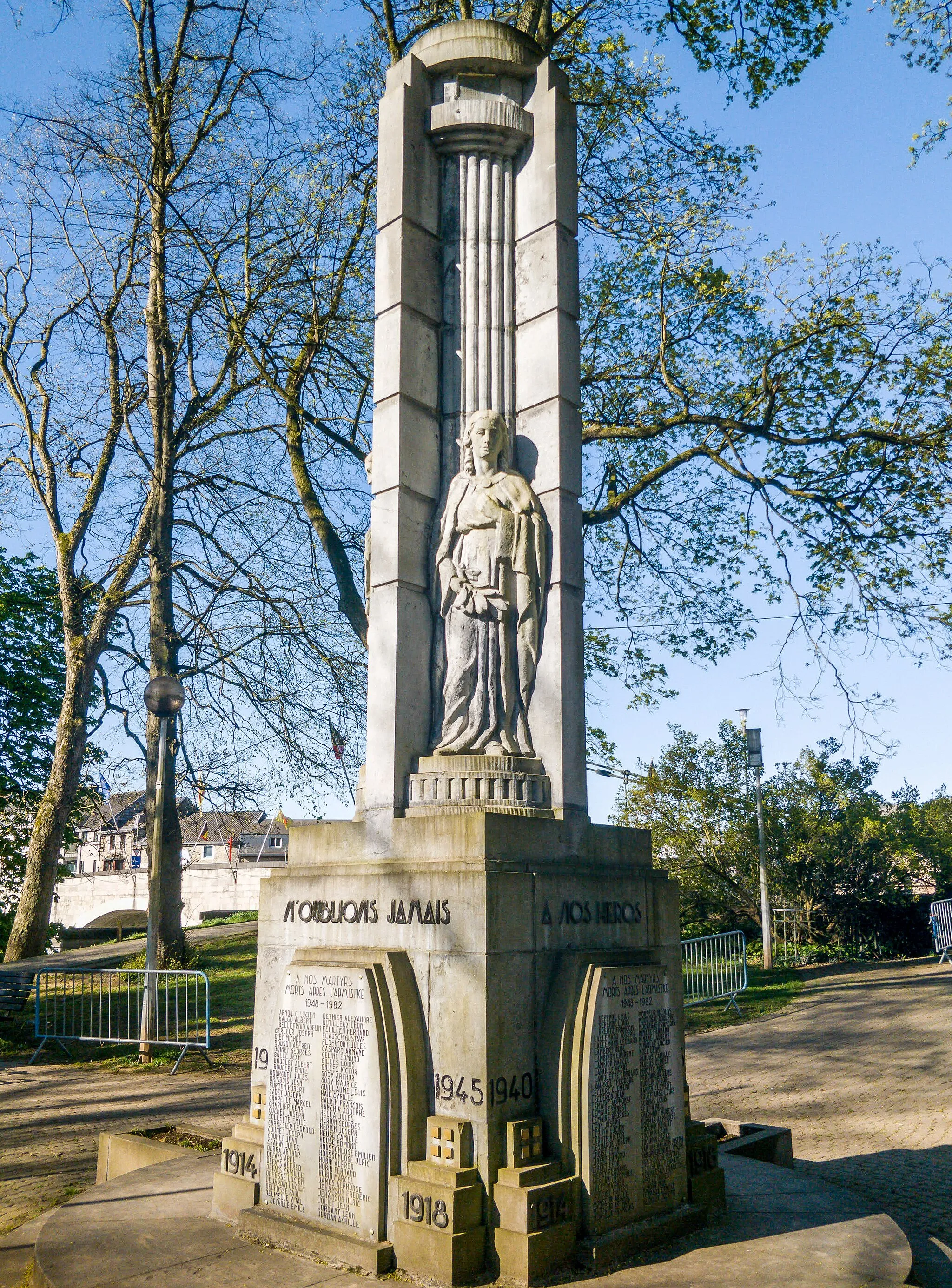 Photo showing: Monument aux morts de Aywaille