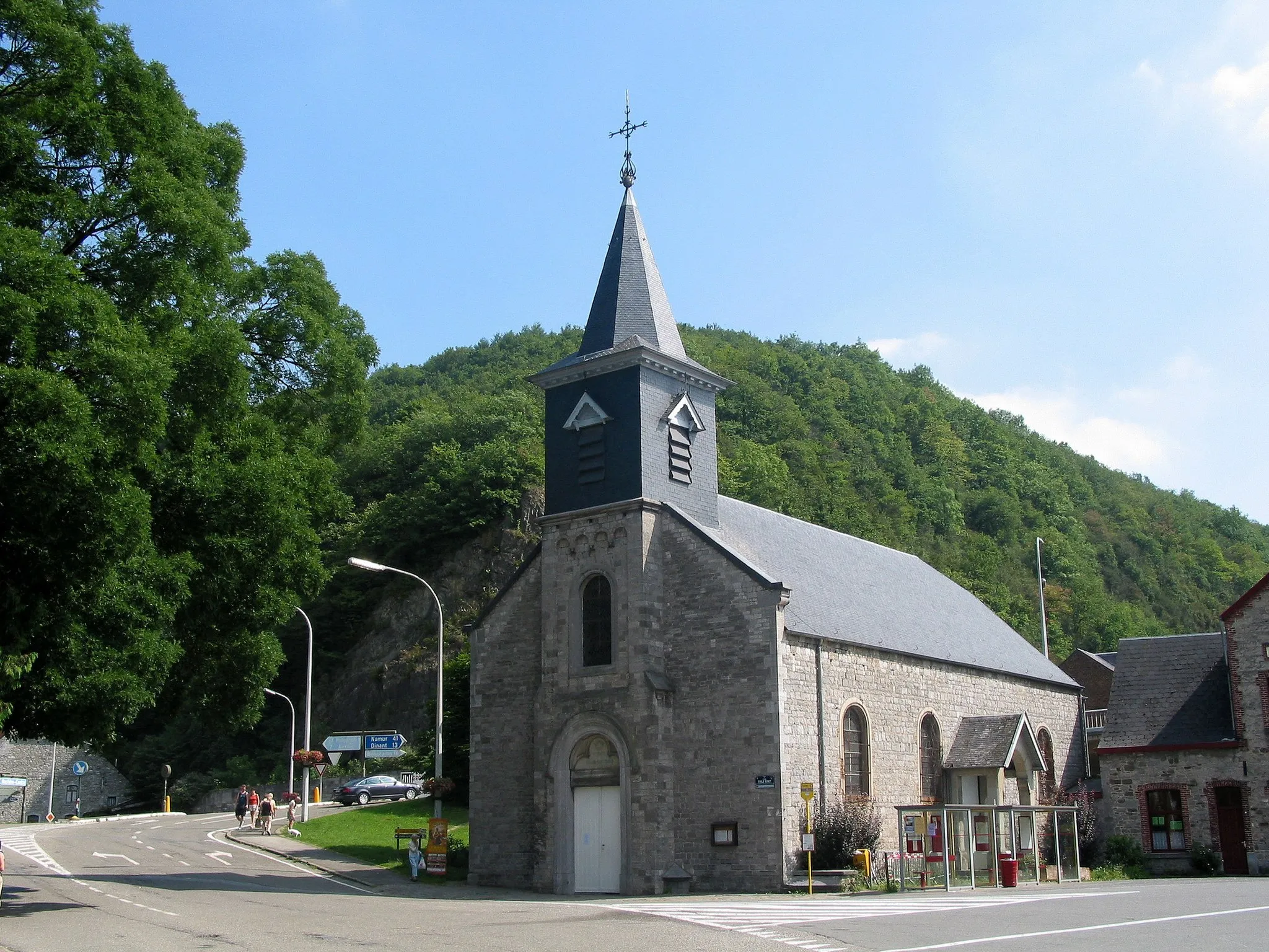 Photo showing: Hastière-Lavaux (Belgium), the St. Nichola’s church (1789).