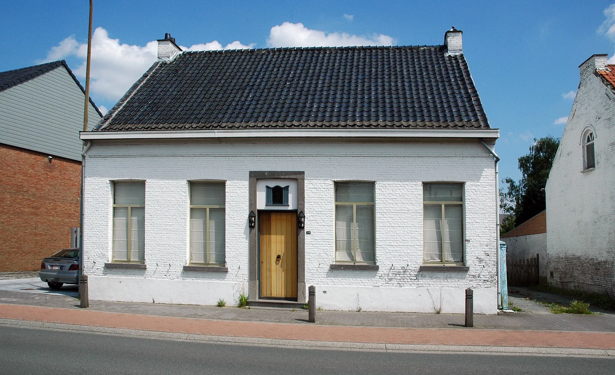 Photo showing: Town house in Berlare (address: Donklaan 110). Onroerend erfgoed.