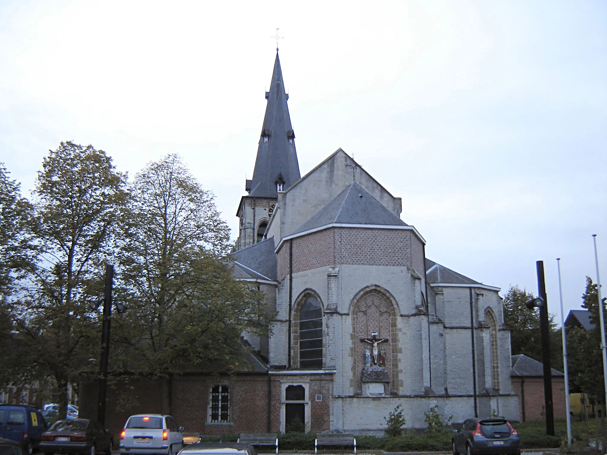 Photo showing: Church of Our Lady and Saints Peter and Paul in Waasmunster. Waasmunster, East Flanders, Belgium