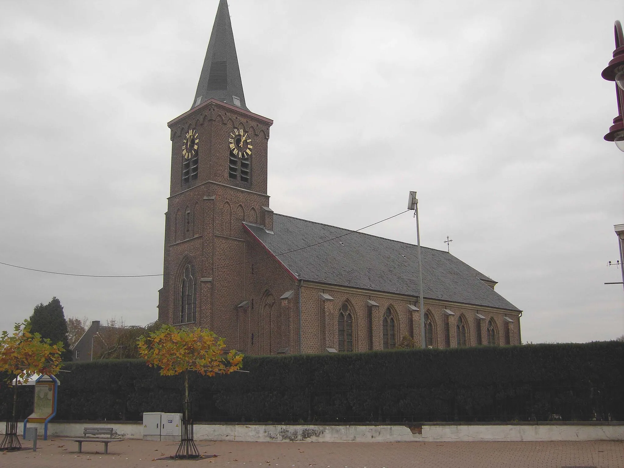 Photo showing: Church of Saint Denis in Serskamp. Serskamp, Wichelen, East Flanders, Belgium