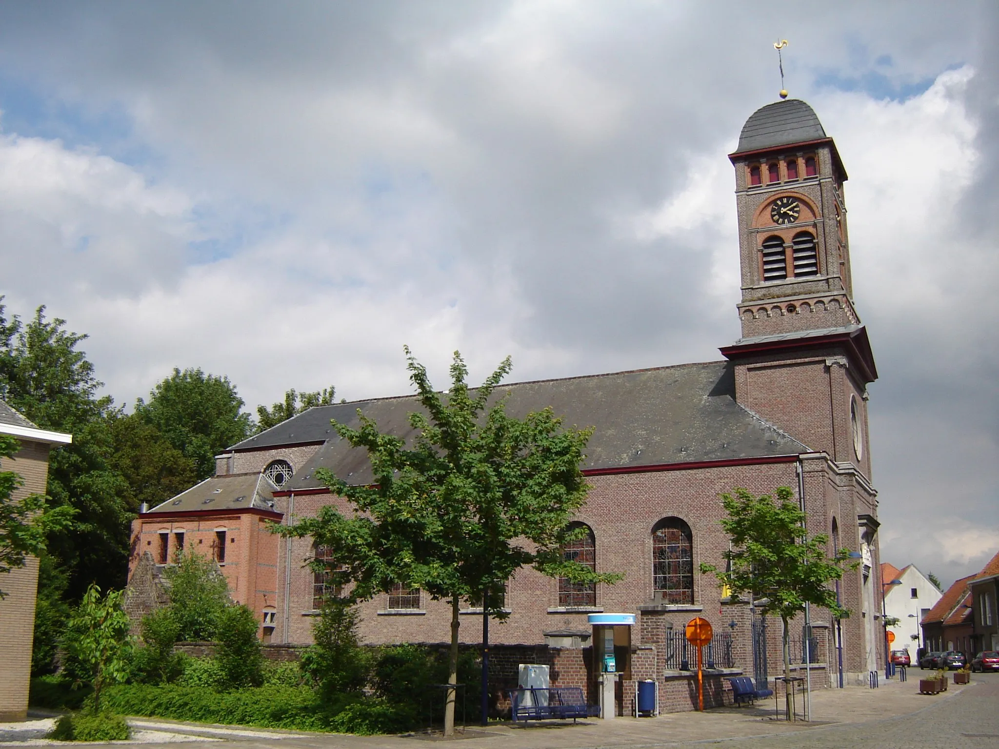 Photo showing: Church of Saint Bavo, in Vinderhoute, Lovendegem, East Flanders, Belgium