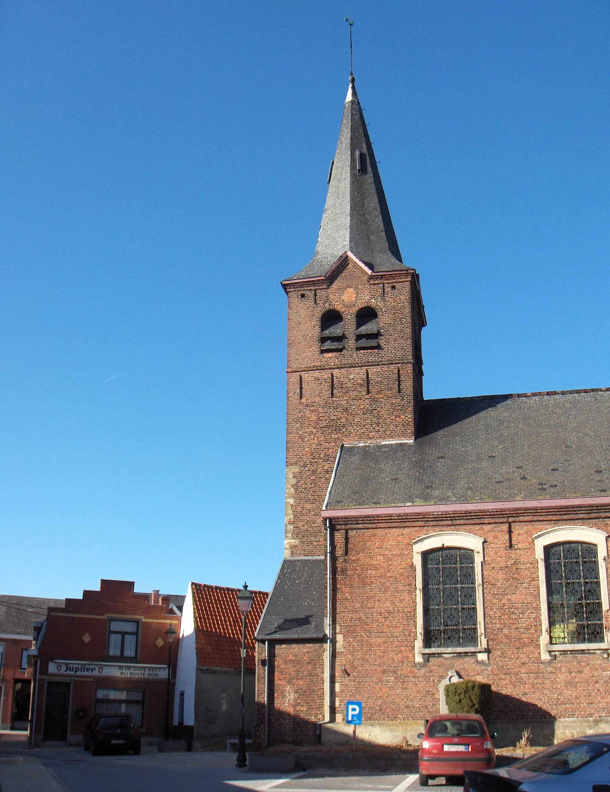 Photo showing: Smetlede, Ortsteil der Gemeinde Lede (Prov. Ostflandern, Belgien): Pharaildikirche.