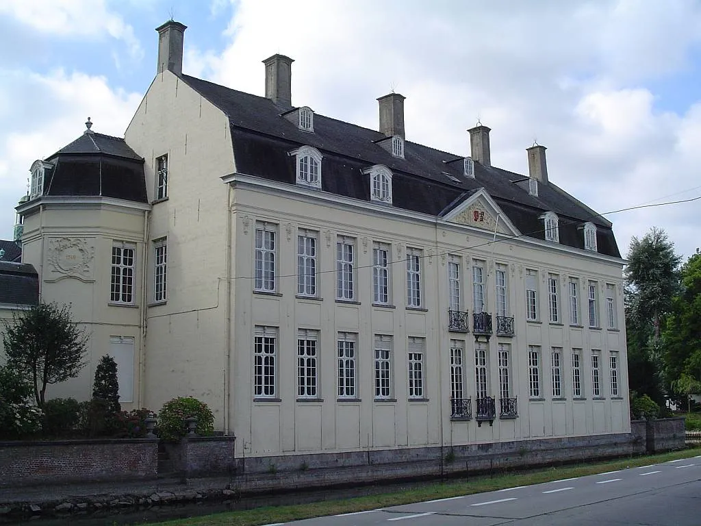 Photo showing: Front View of the Castle Ter Beken in Mariakerke (Gent)