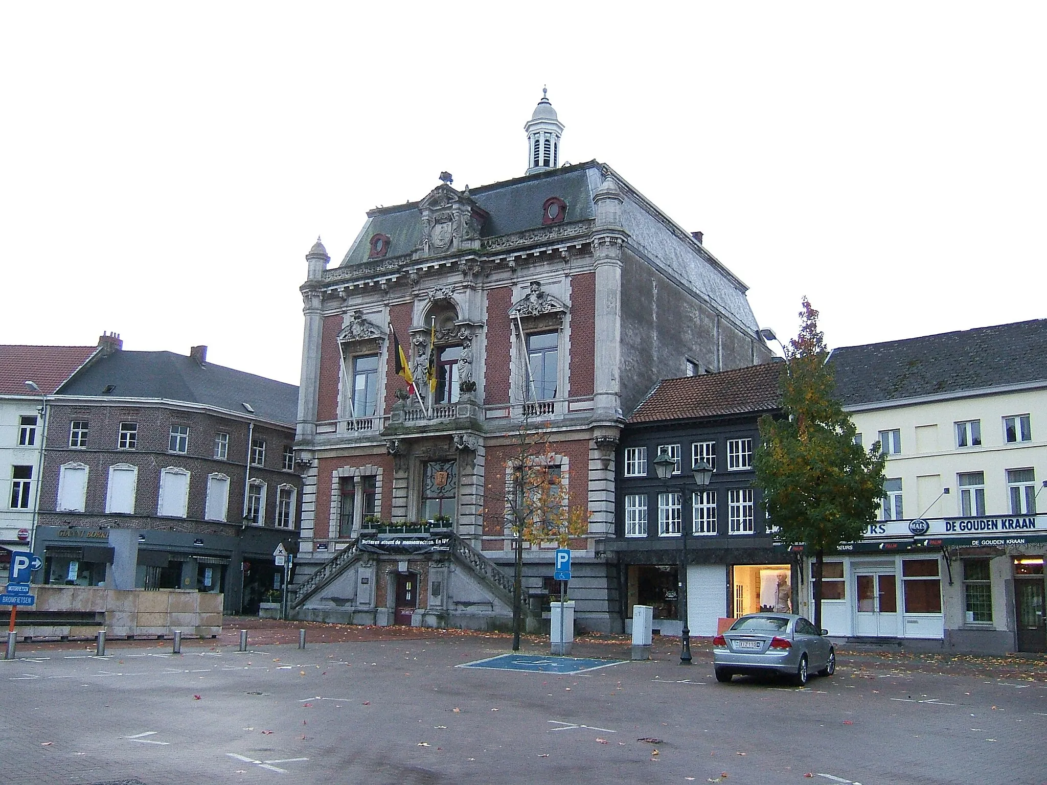 Photo showing: Old town hall of Wetteren