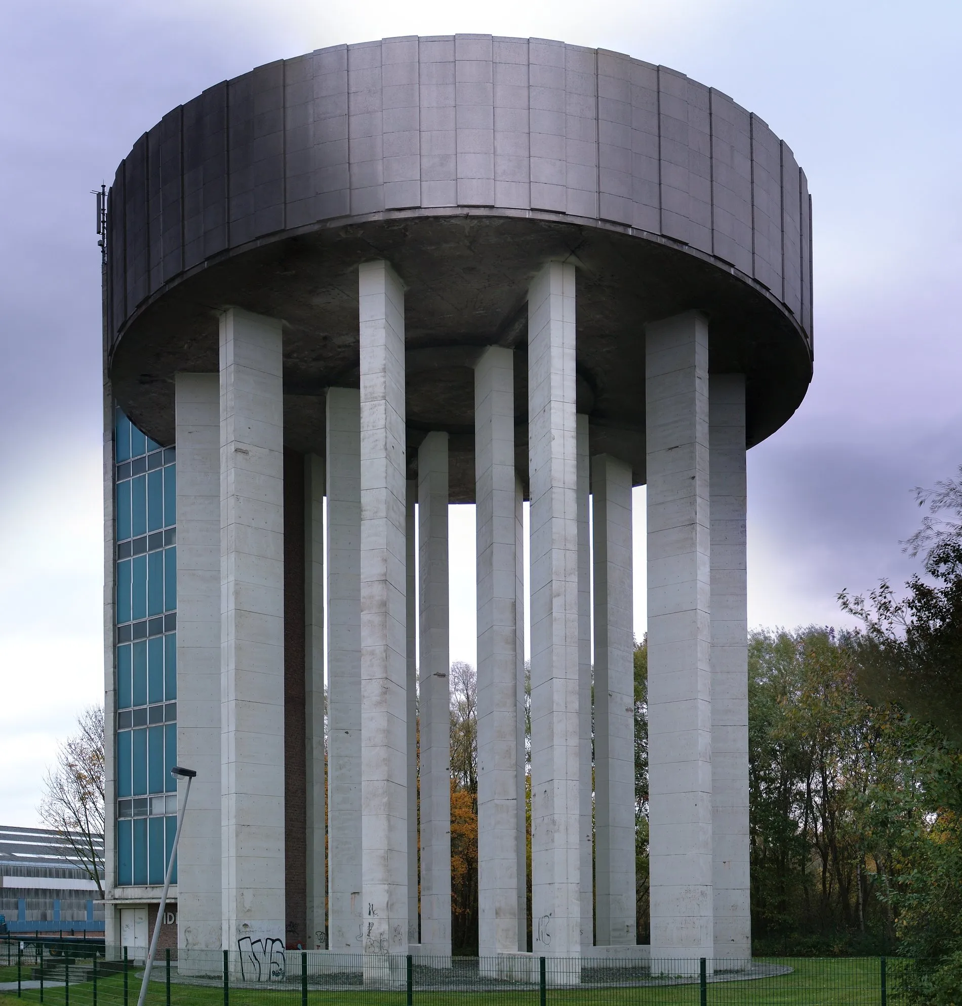 Photo showing: Pidpa water tower in Hemiksem