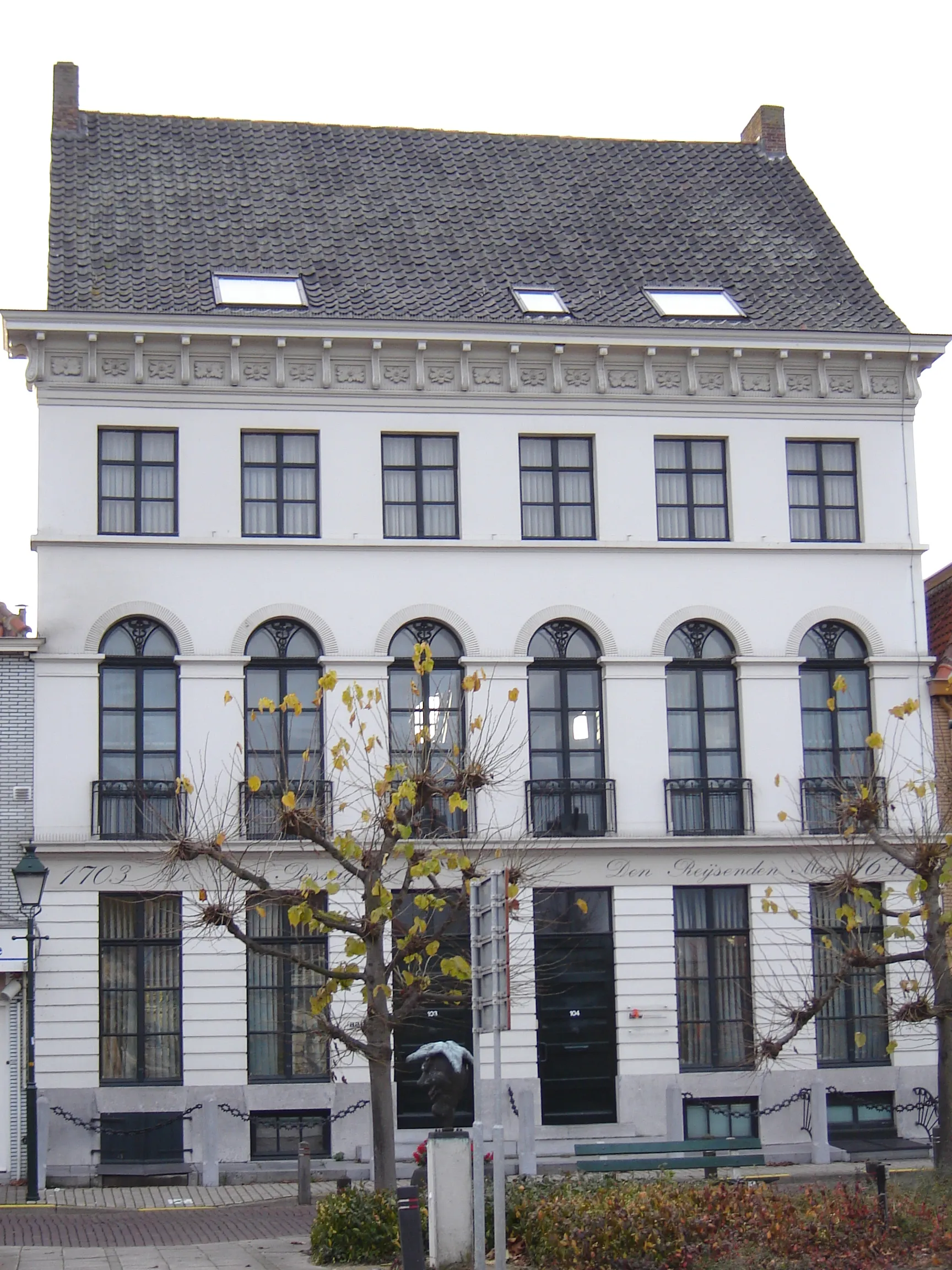 Photo showing: Old convent on the Westkade in Sas van Gent. Sas van Gent, Terneuzen, Zeeland, the Netherlands