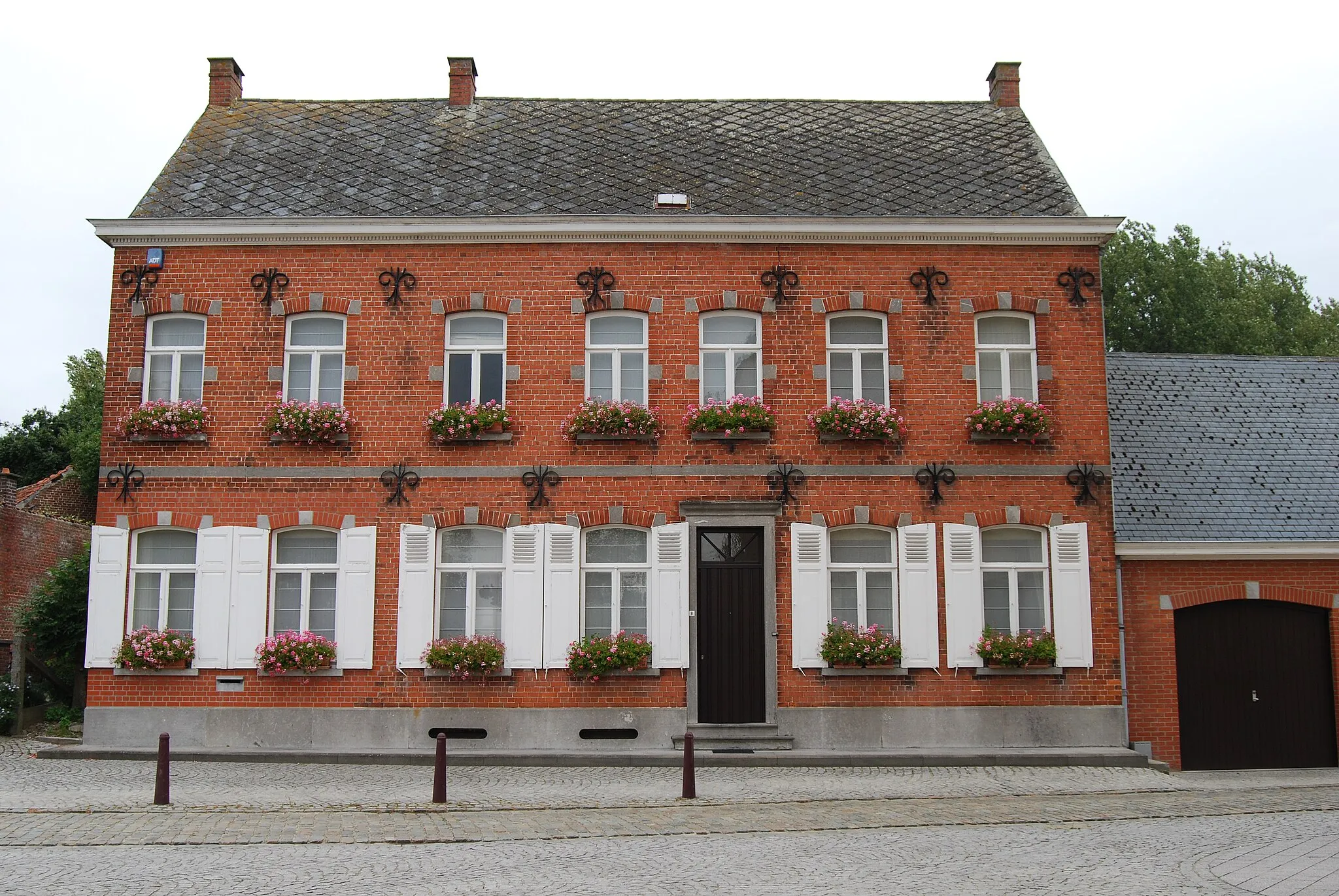 Photo showing: Ophasselt, herenhuis op Dorp (Ommegangstraat) nr. 4 - Foto genomen ter gelegenheid van de fotowedstrijd Wiki Loves Monuments 2012 - België.