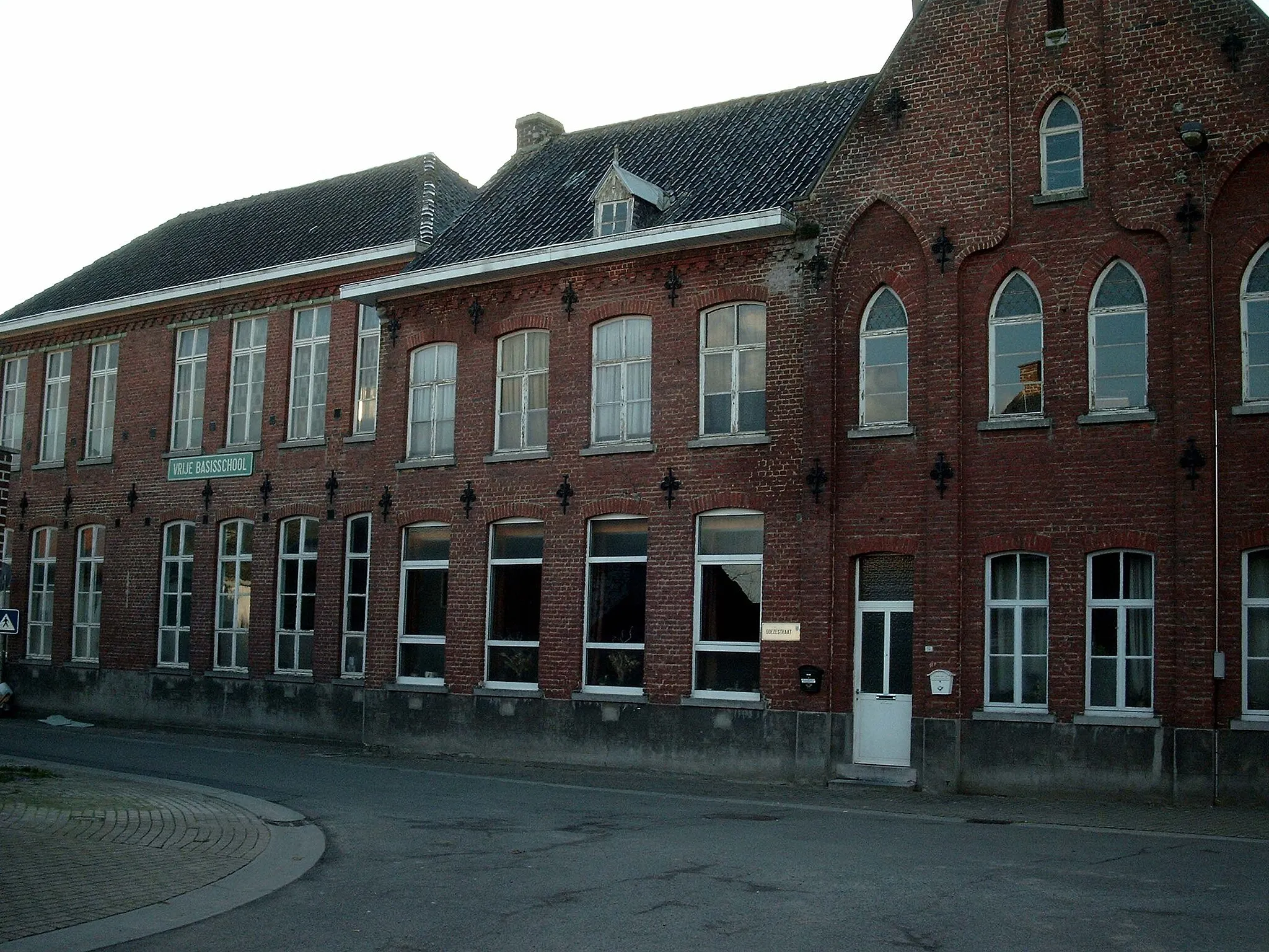 Photo showing: Ressegem - school (Herzele)