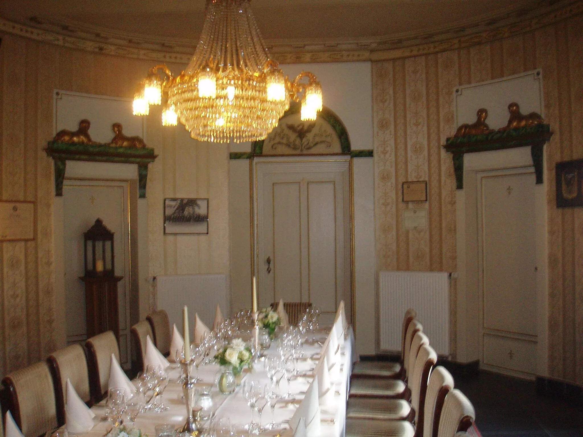 Photo showing: Coninxdonck castle dinner room