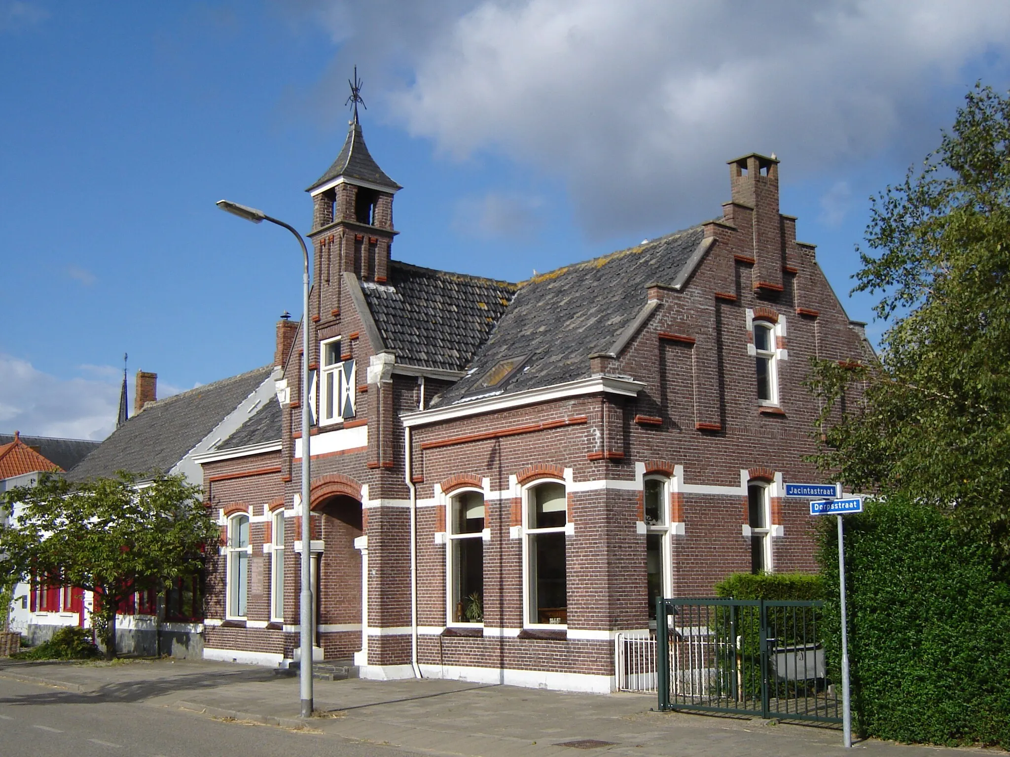 Photo showing: Former town hall of Graauw. Graauw, Hulst, Zeeland, the Netherlands