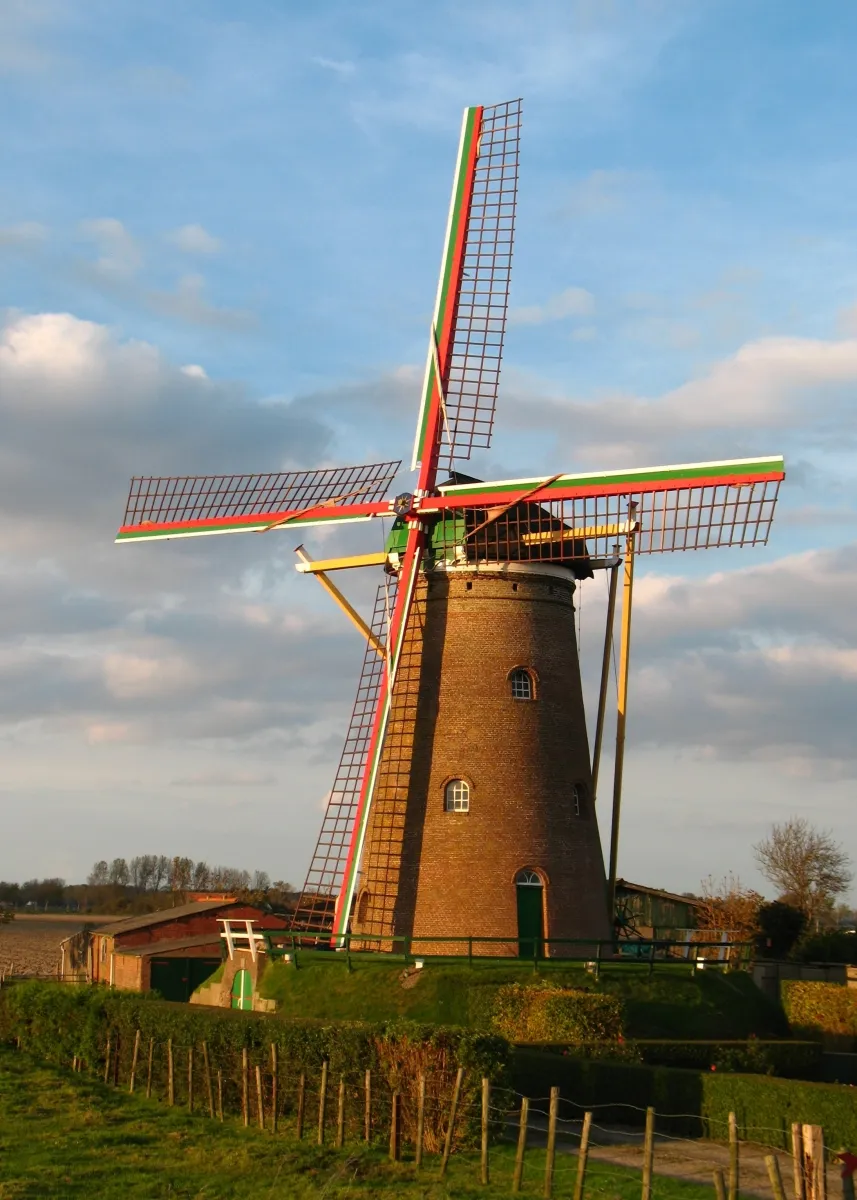 Photo showing: Zuidzandse molen, Zuidzande, Zeeland, beltmolen