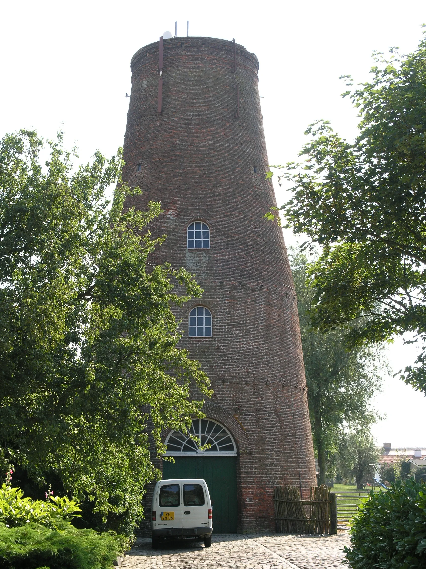 Photo showing: This is an image of rijksmonument number 527655